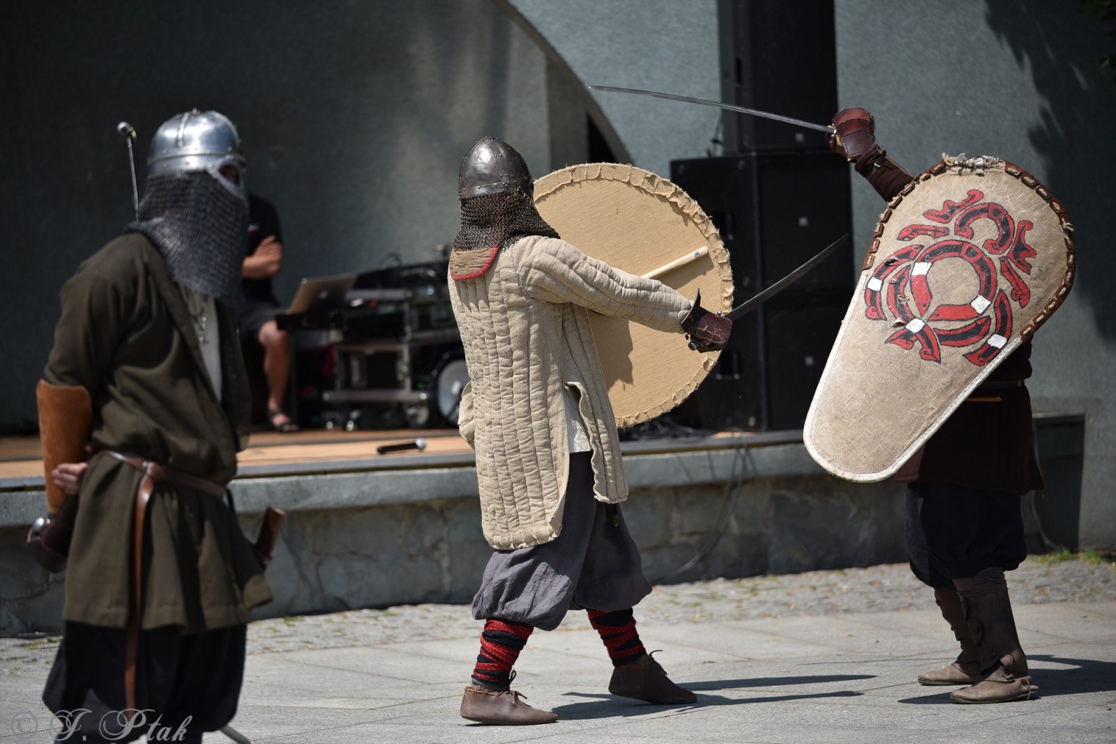 Zdjęcie w galerii na portalu naszraciborz.pl: Festiwal Górnej Odry przeniósł się do parku m. Roth wiadomości z regionu