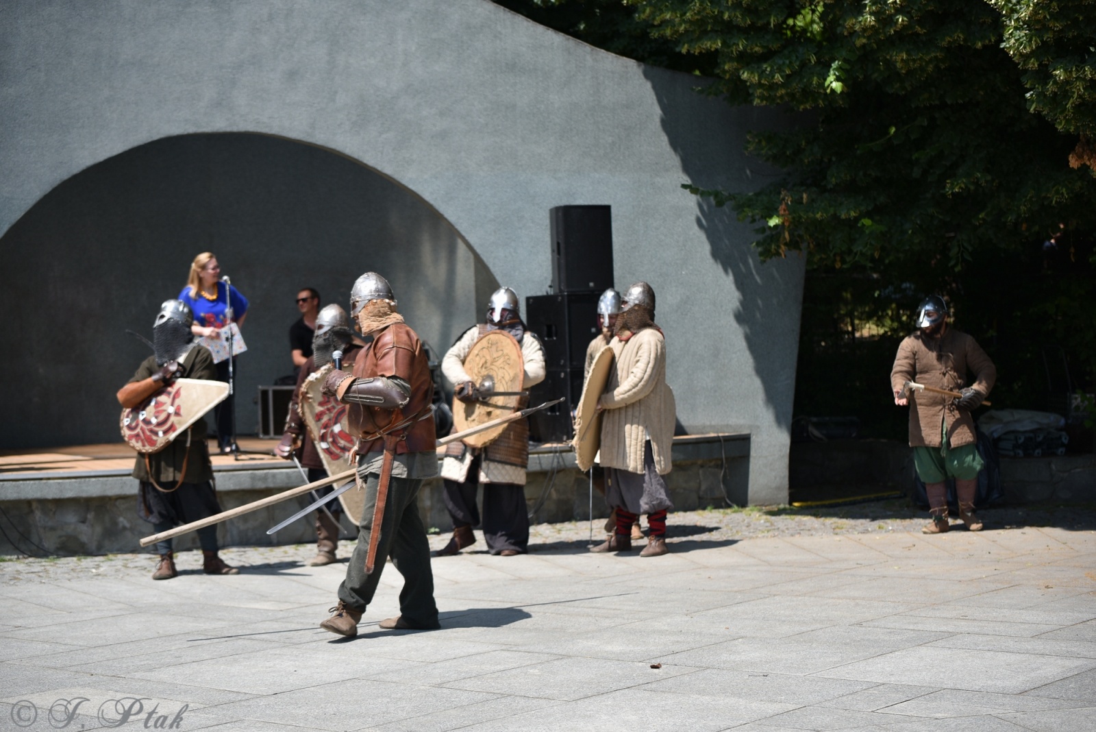 Zdjęcie w galerii na portalu naszraciborz.pl: Festiwal Górnej Odry przeniósł się do parku m. Roth wiadomości z regionu