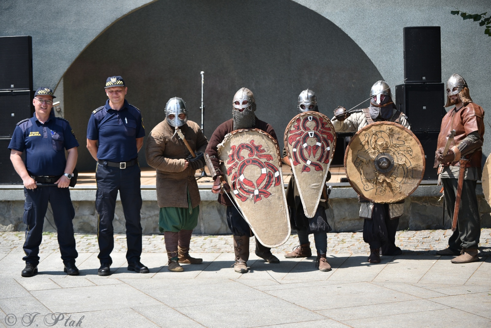 Zdjęcie w galerii na portalu naszraciborz.pl: Festiwal Górnej Odry przeniósł się do parku m. Roth wiadomości z regionu