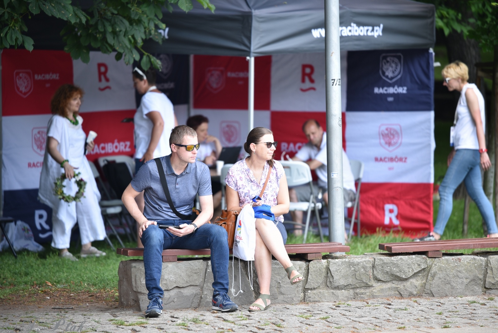 Zdjęcie w galerii na portalu naszraciborz.pl: Festiwal Górnej Odry przeniósł się do parku m. Roth wiadomości z regionu