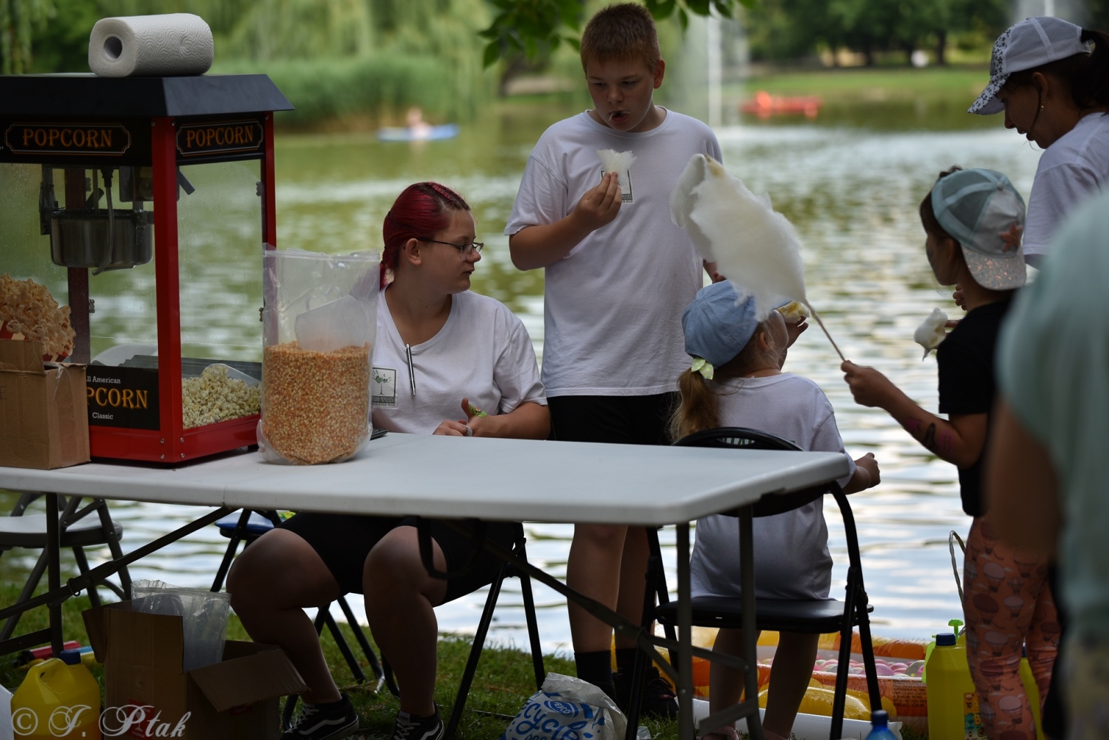 Zdjęcie w galerii na portalu naszraciborz.pl: Festiwal Górnej Odry przeniósł się do parku m. Roth wiadomości z regionu