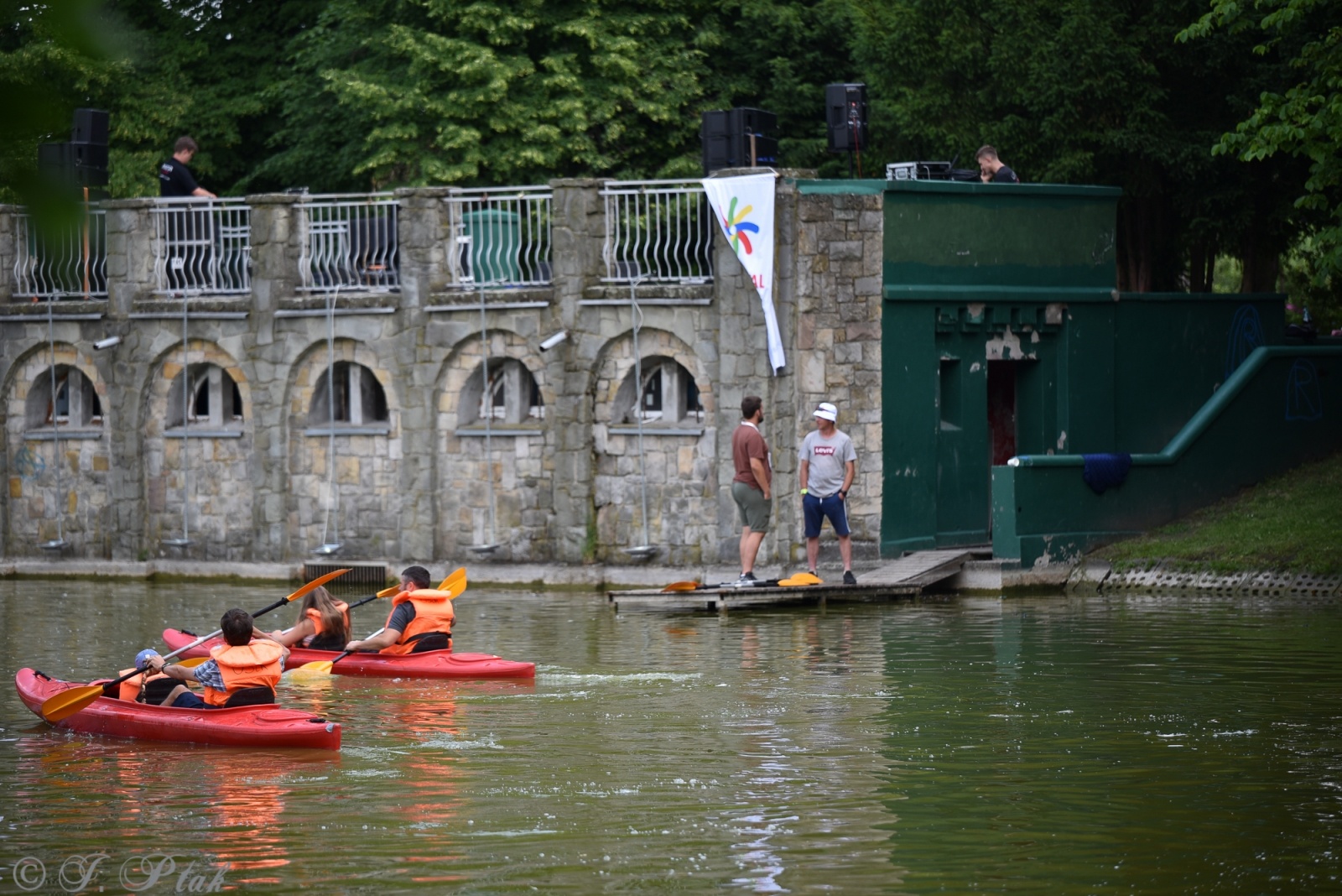Zdjęcie w galerii na portalu naszraciborz.pl: Festiwal Górnej Odry przeniósł się do parku m. Roth wiadomości z regionu