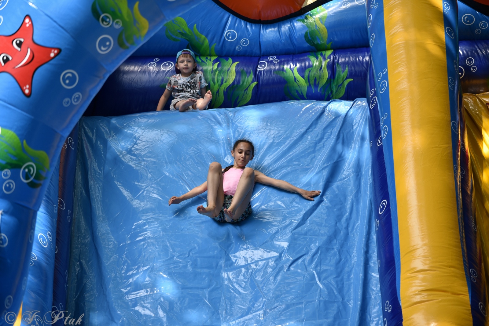 Zdjęcie w galerii na portalu naszraciborz.pl: Festiwal Górnej Odry przeniósł się do parku m. Roth wiadomości z regionu