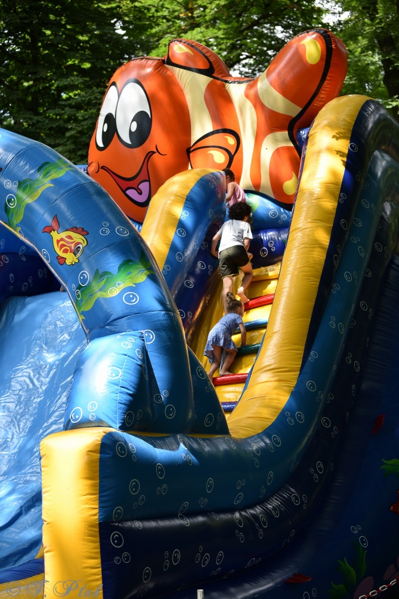 Zdjęcie w galerii na portalu naszraciborz.pl: Festiwal Górnej Odry przeniósł się do parku m. Roth wiadomości z regionu