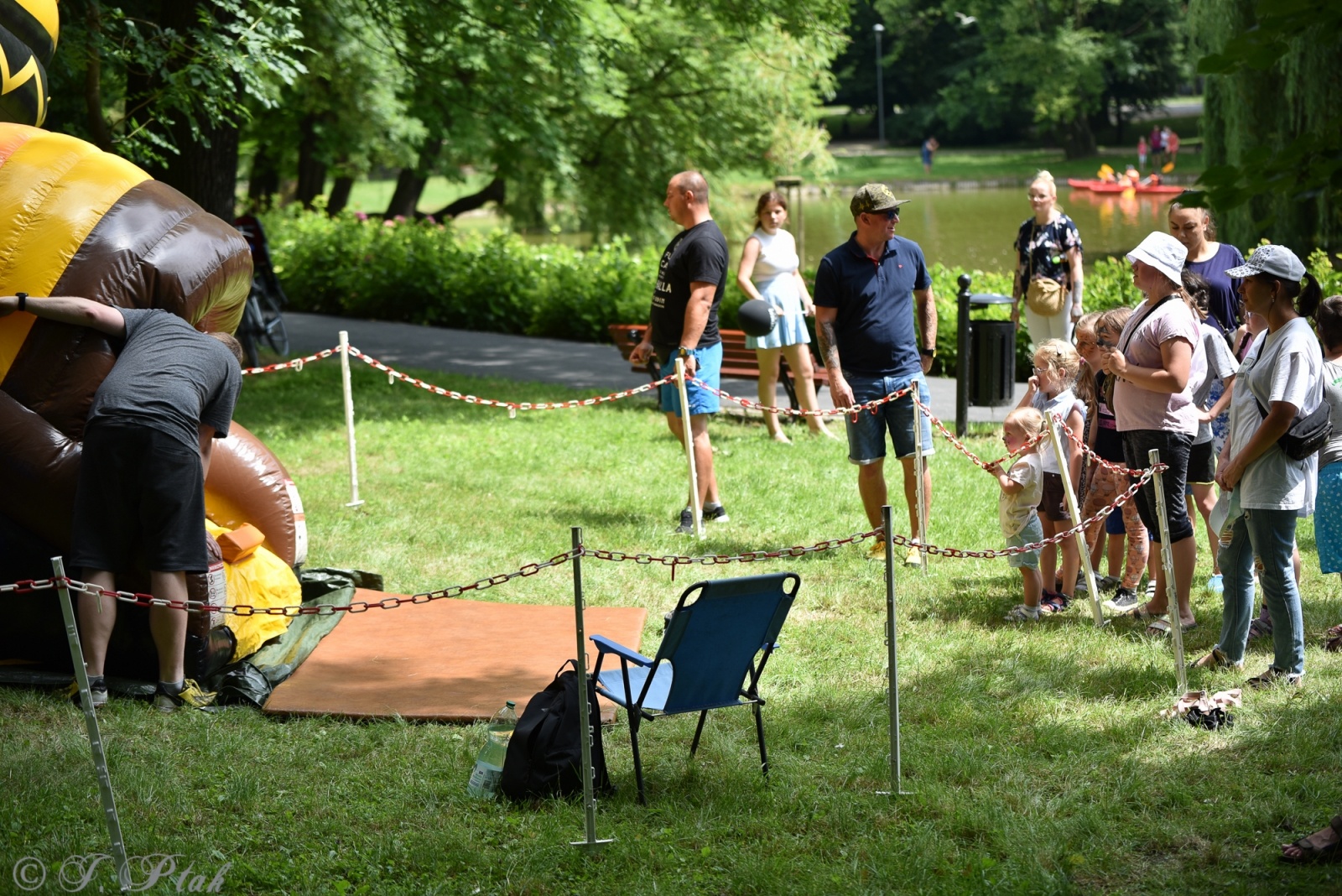 Zdjęcie w galerii na portalu naszraciborz.pl: Festiwal Górnej Odry przeniósł się do parku m. Roth wiadomości z regionu