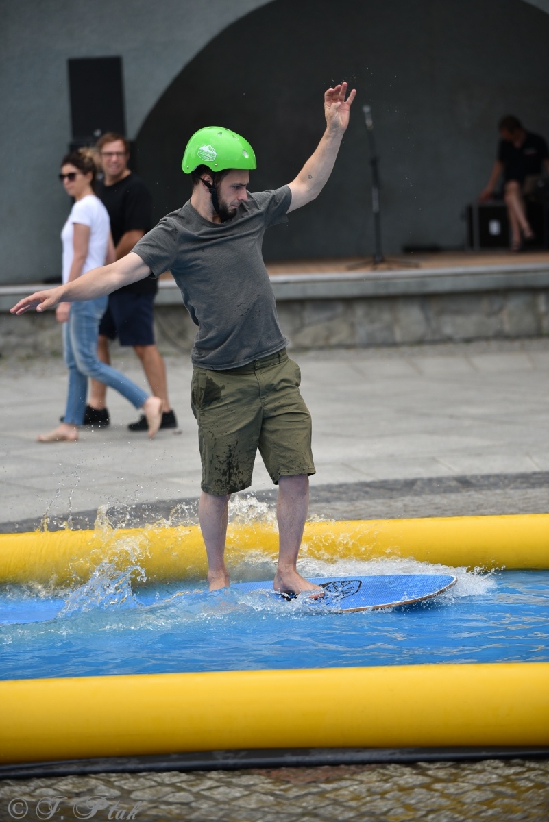 Zdjęcie w galerii na portalu naszraciborz.pl: Festiwal Górnej Odry przeniósł się do parku m. Roth wiadomości z regionu