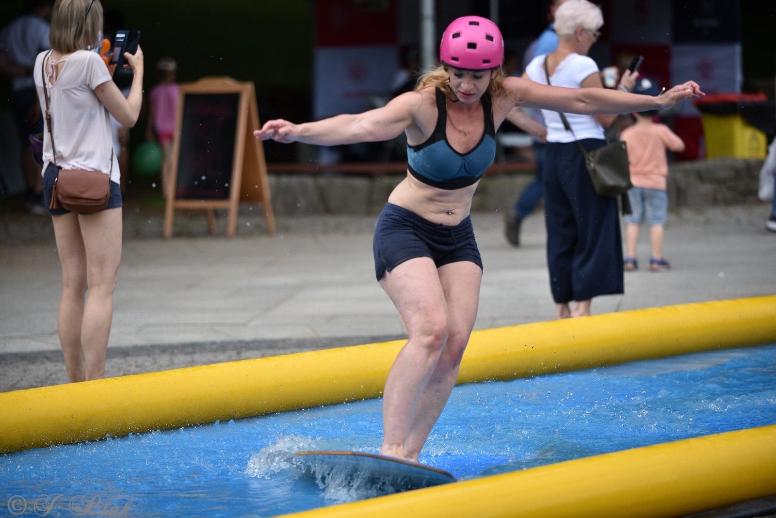 Zdjęcie w galerii na portalu naszraciborz.pl: Festiwal Górnej Odry przeniósł się do parku m. Roth wiadomości z regionu