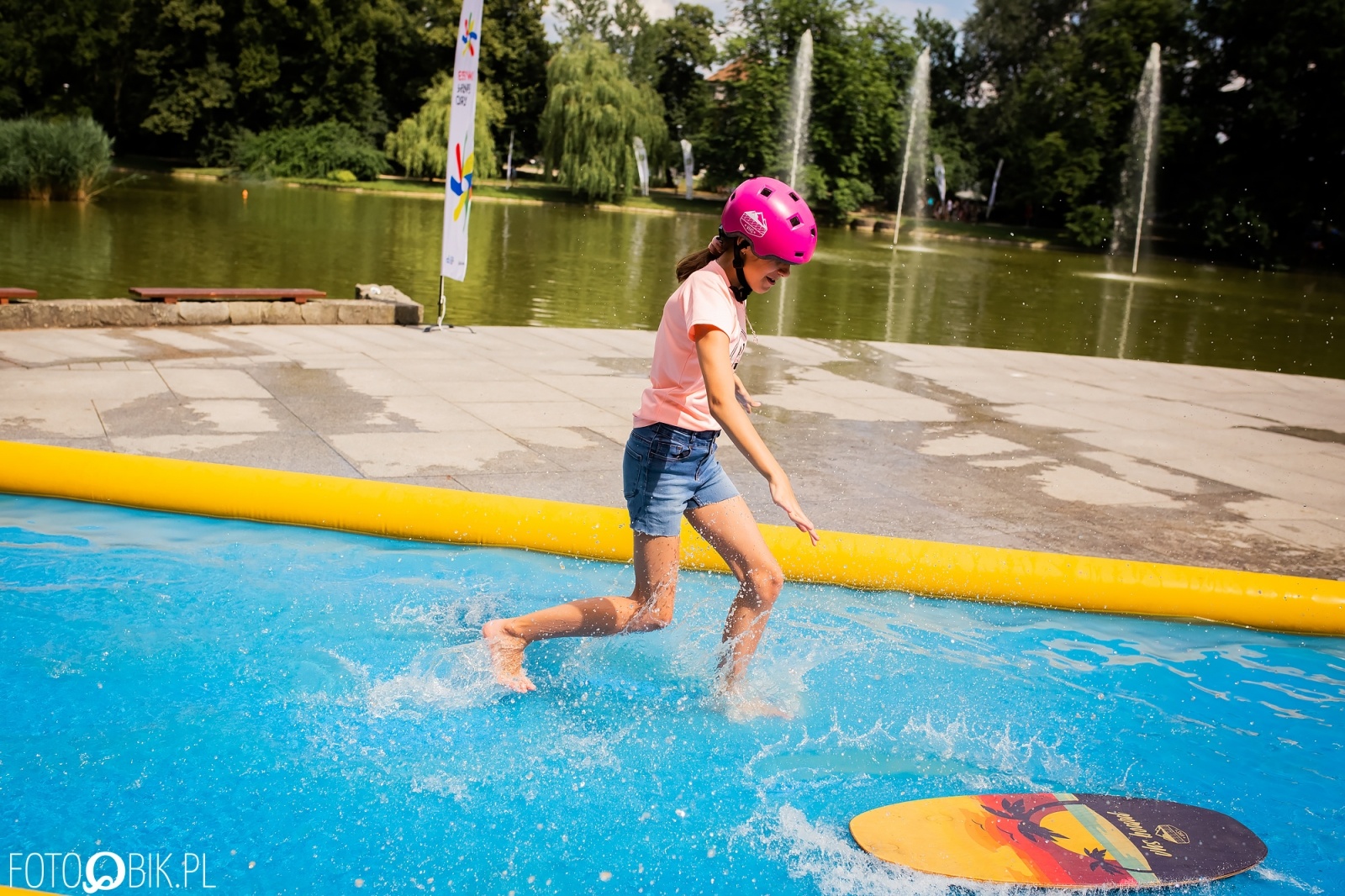 Zdjęcie w galerii na portalu naszraciborz.pl: Festiwal Górnej Odry przeniósł się do parku m. Roth wiadomości z regionu