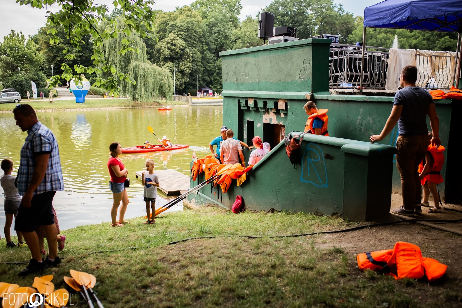 Zdjęcie w galerii na portalu naszraciborz.pl: Festiwal Górnej Odry przeniósł się do parku m. Roth wiadomości z regionu