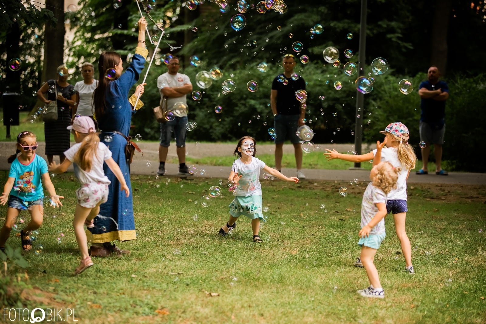 Zdjęcie w galerii na portalu naszraciborz.pl: Festiwal Górnej Odry przeniósł się do parku m. Roth wiadomości z regionu
