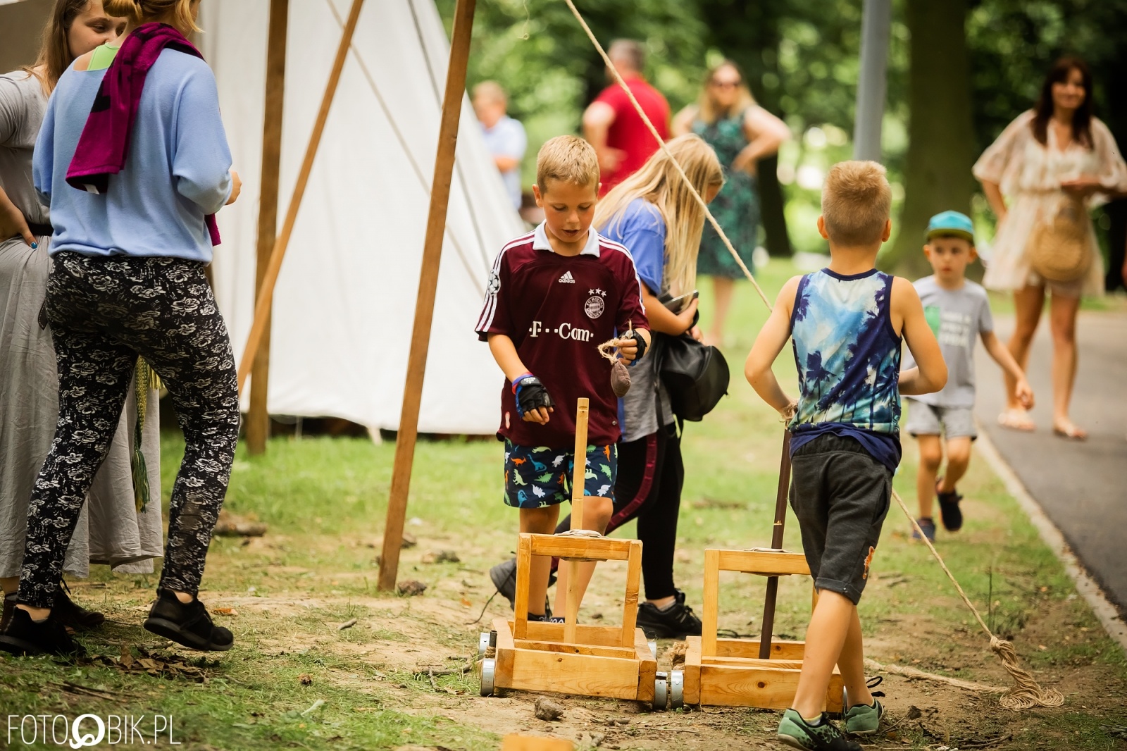 Zdjęcie w galerii na portalu naszraciborz.pl: Festiwal Górnej Odry przeniósł się do parku m. Roth wiadomości z regionu