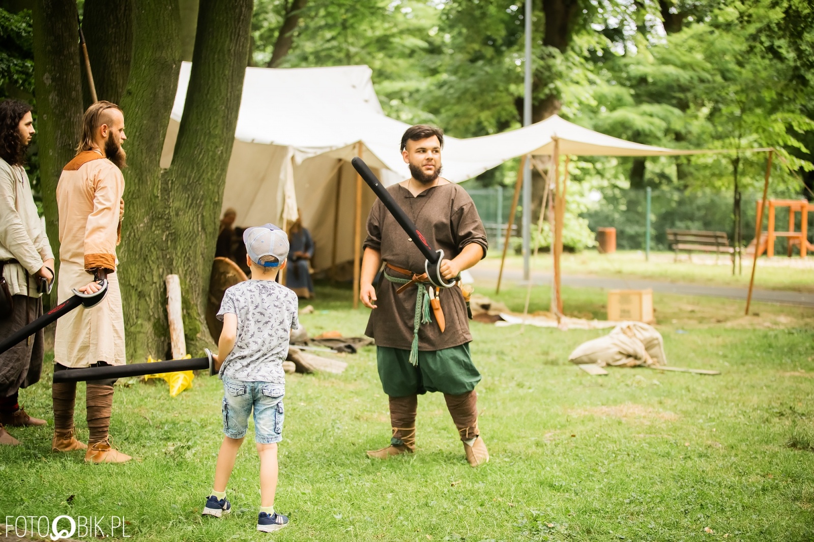 Zdjęcie w galerii na portalu naszraciborz.pl: Festiwal Górnej Odry przeniósł się do parku m. Roth wiadomości z regionu
