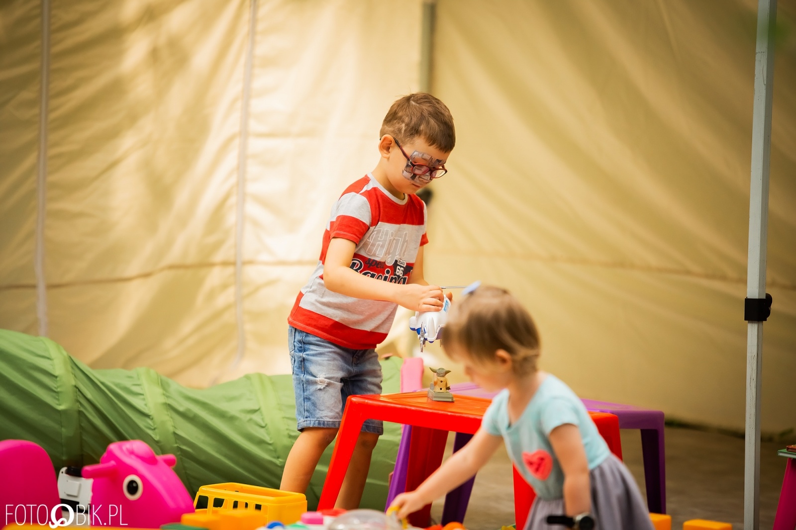 Zdjęcie w galerii na portalu naszraciborz.pl: Festiwal Górnej Odry przeniósł się do parku m. Roth wiadomości z regionu