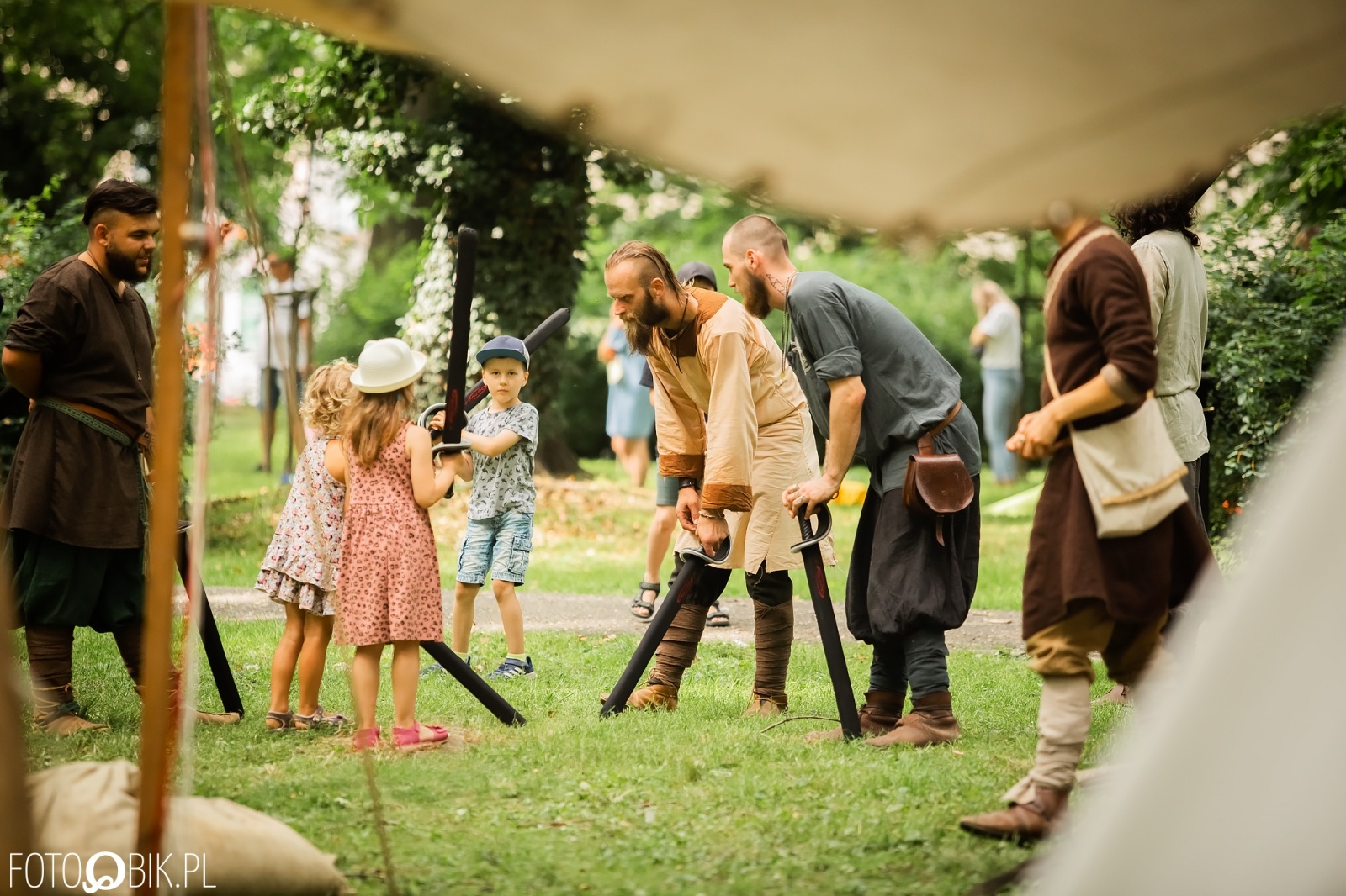 Zdjęcie w galerii na portalu naszraciborz.pl: Festiwal Górnej Odry przeniósł się do parku m. Roth wiadomości z regionu