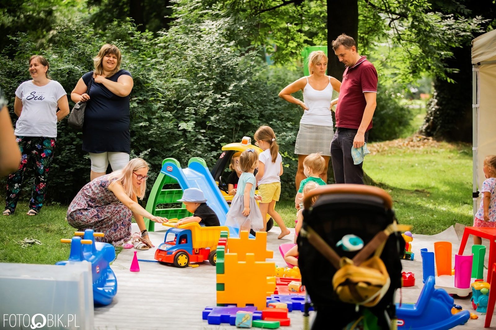 Zdjęcie w galerii na portalu naszraciborz.pl: Festiwal Górnej Odry przeniósł się do parku m. Roth wiadomości z regionu