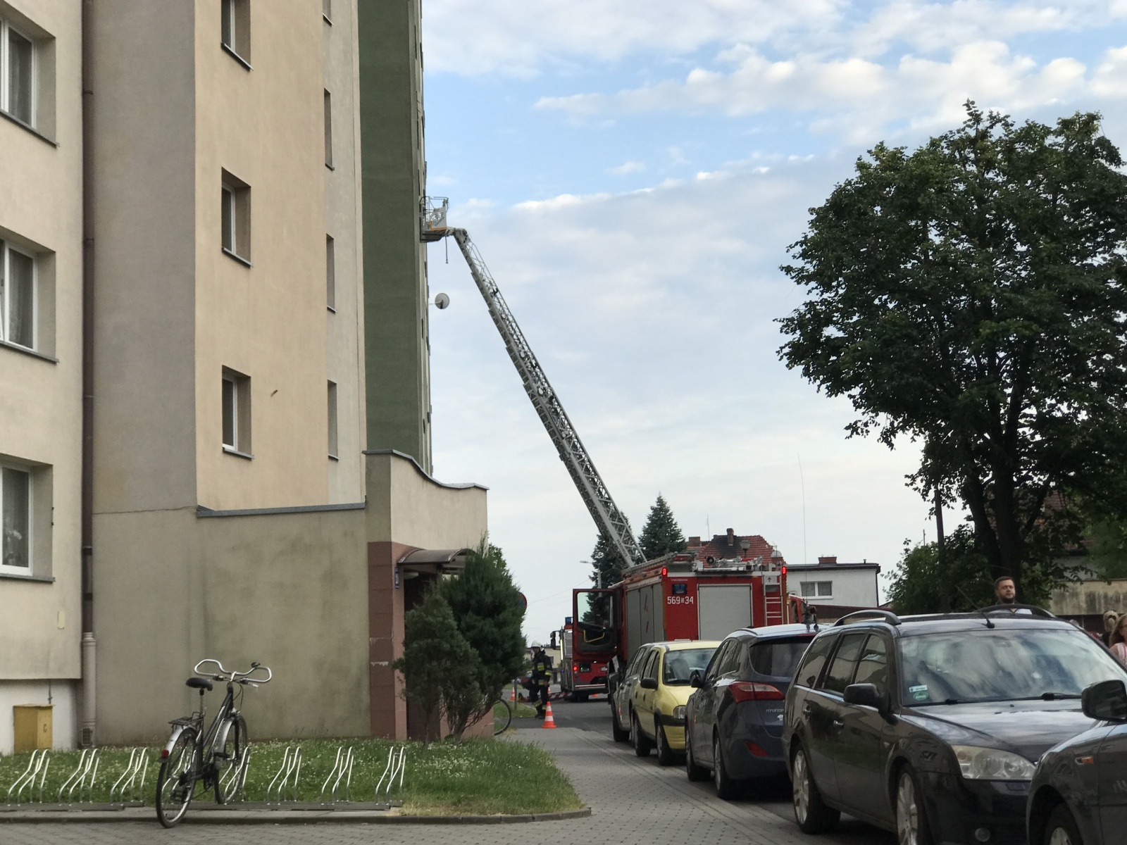 Zdjęcie w galerii na portalu naszraciborz.pl: Akcja straży pożarnej na Pomnikowej [FOTO] wiadomości z regionu