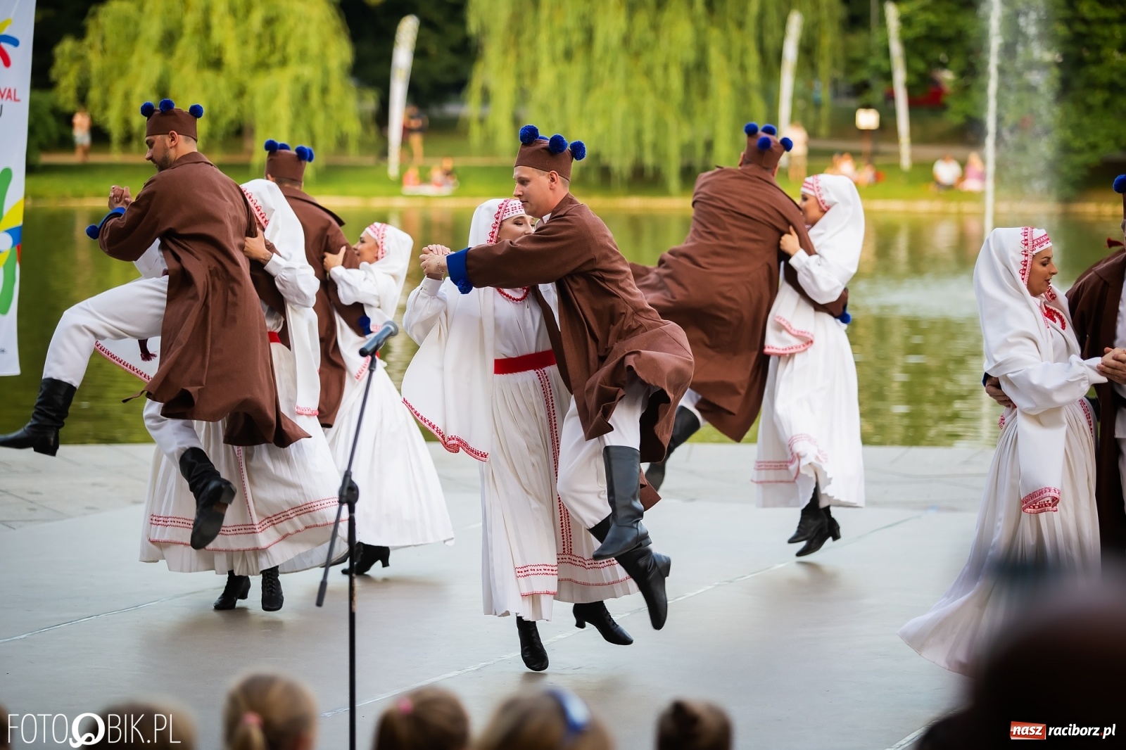 Zdjęcie w galerii na portalu naszraciborz.pl: Źródło zebrało ponad 10 tys. zł dla małego Henia wiadomości z regionu