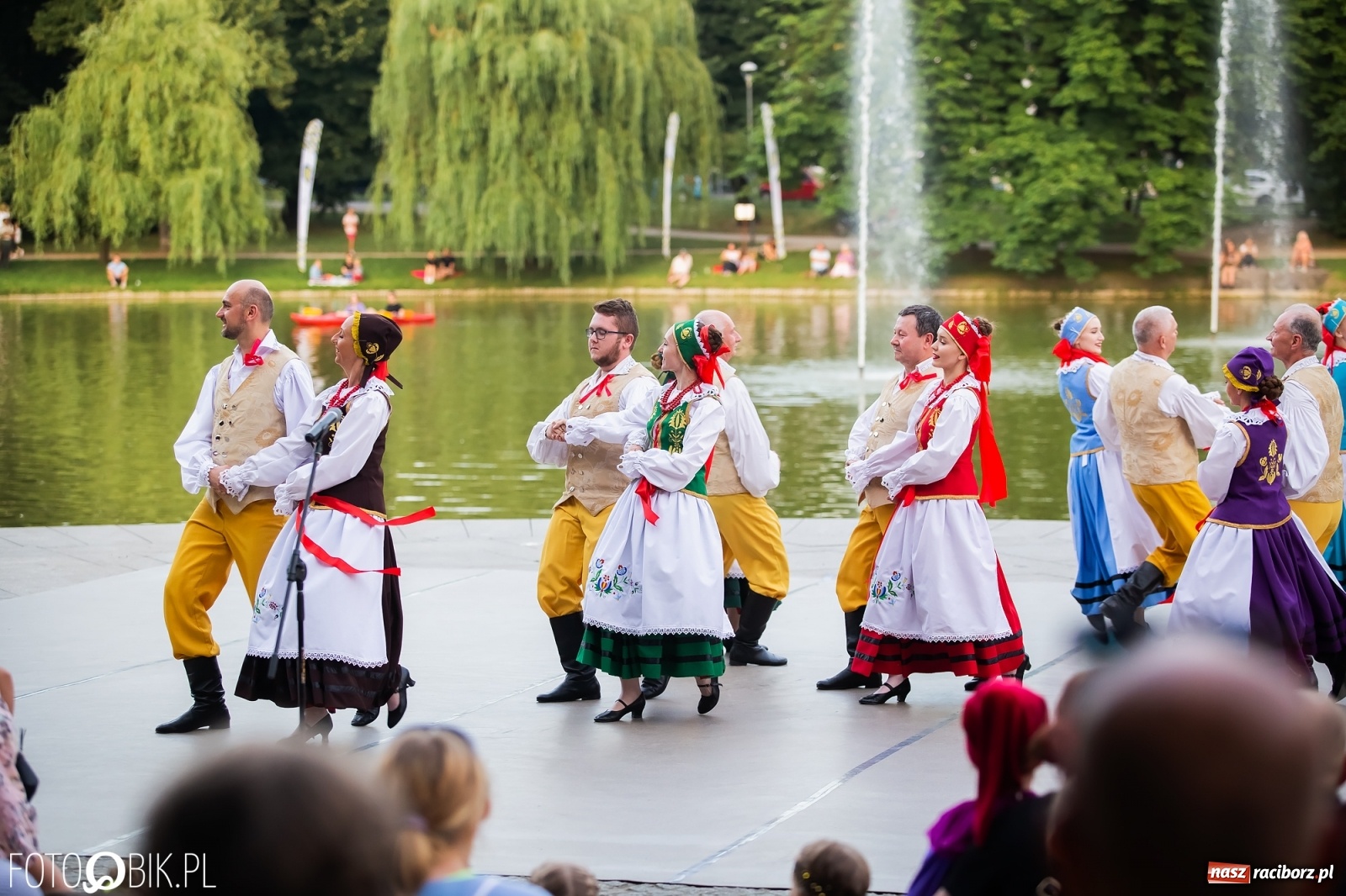 Zdjęcie w galerii na portalu naszraciborz.pl: Źródło zebrało ponad 10 tys. zł dla małego Henia wiadomości z regionu