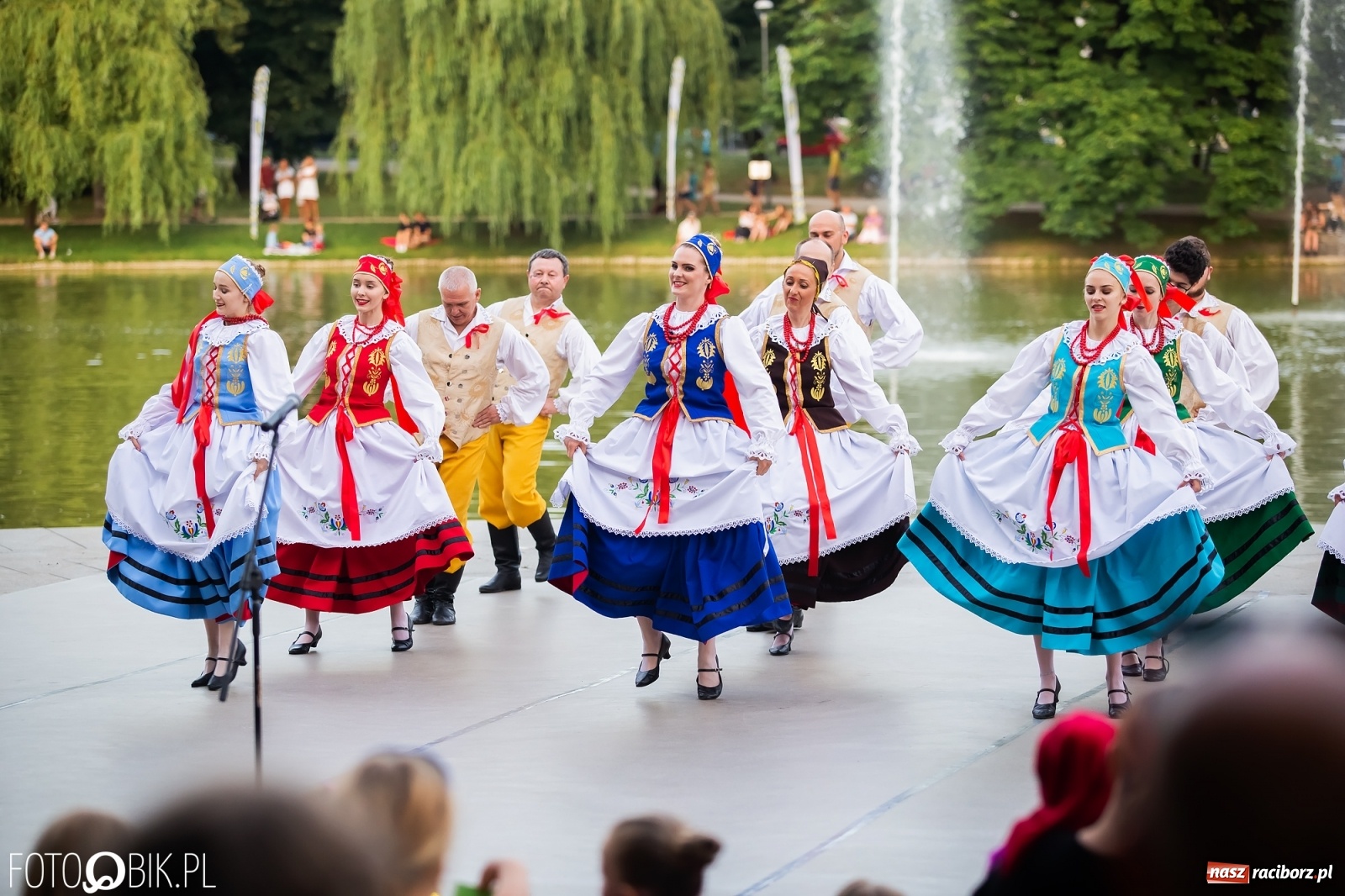Zdjęcie w galerii na portalu naszraciborz.pl: Źródło zebrało ponad 10 tys. zł dla małego Henia wiadomości z regionu