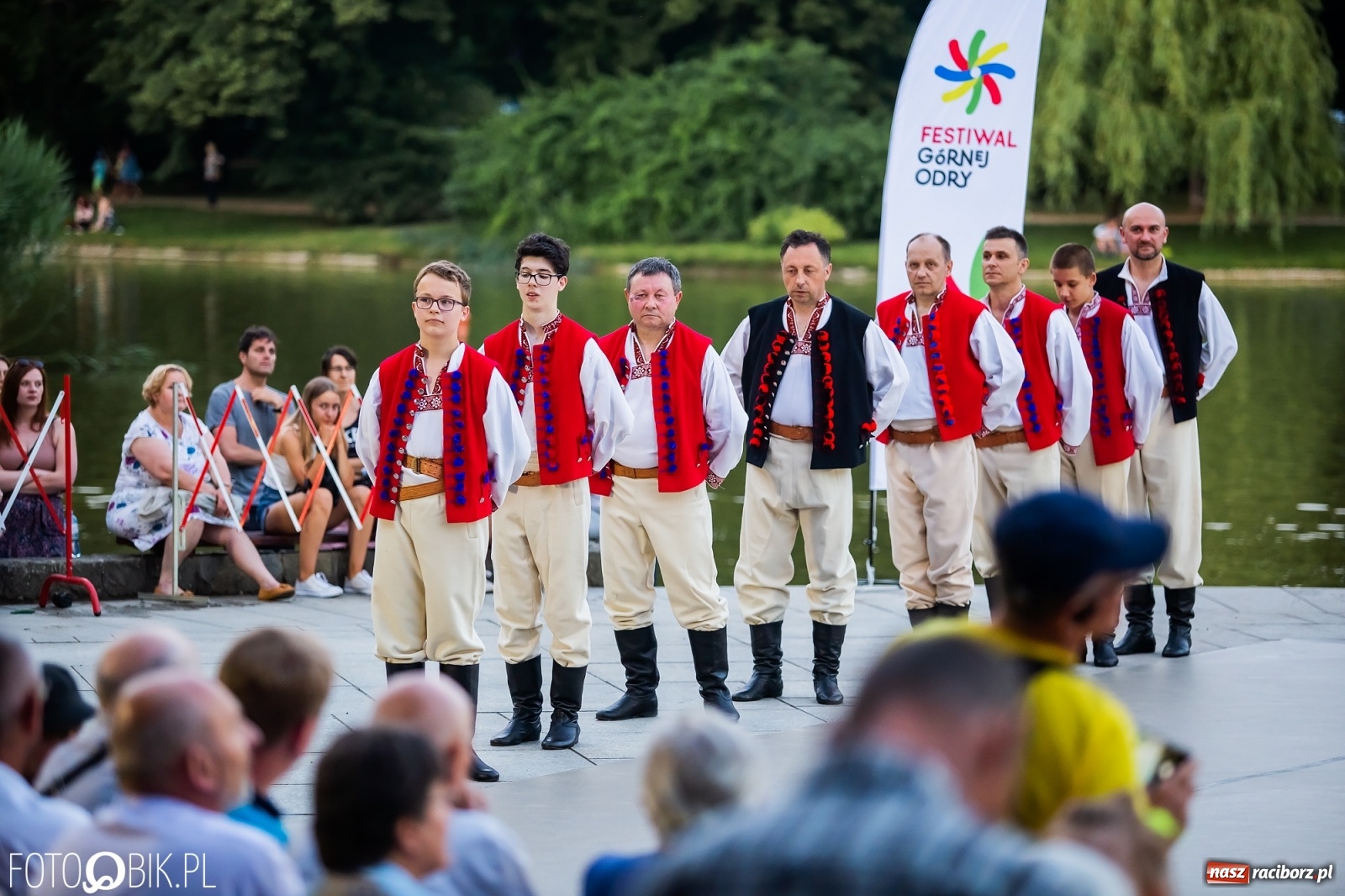 Zdjęcie w galerii na portalu naszraciborz.pl: Źródło zebrało ponad 10 tys. zł dla małego Henia wiadomości z regionu