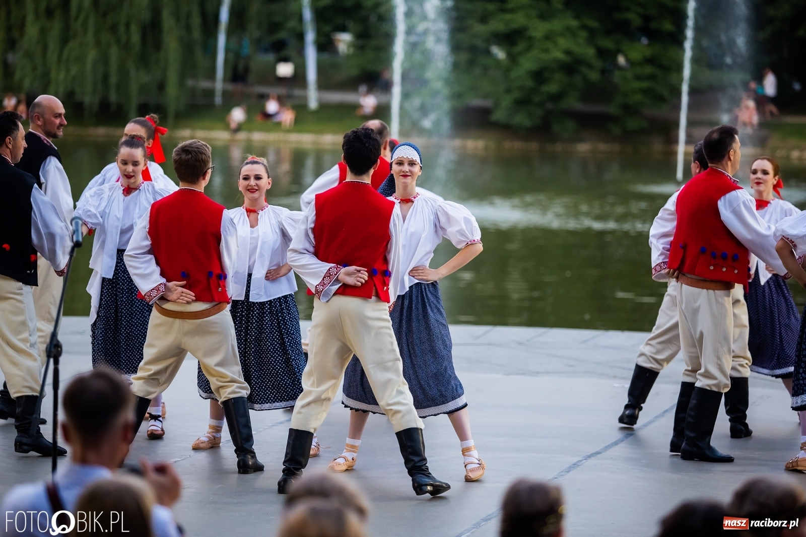 Zdjęcie w galerii na portalu naszraciborz.pl: Źródło zebrało ponad 10 tys. zł dla małego Henia wiadomości z regionu