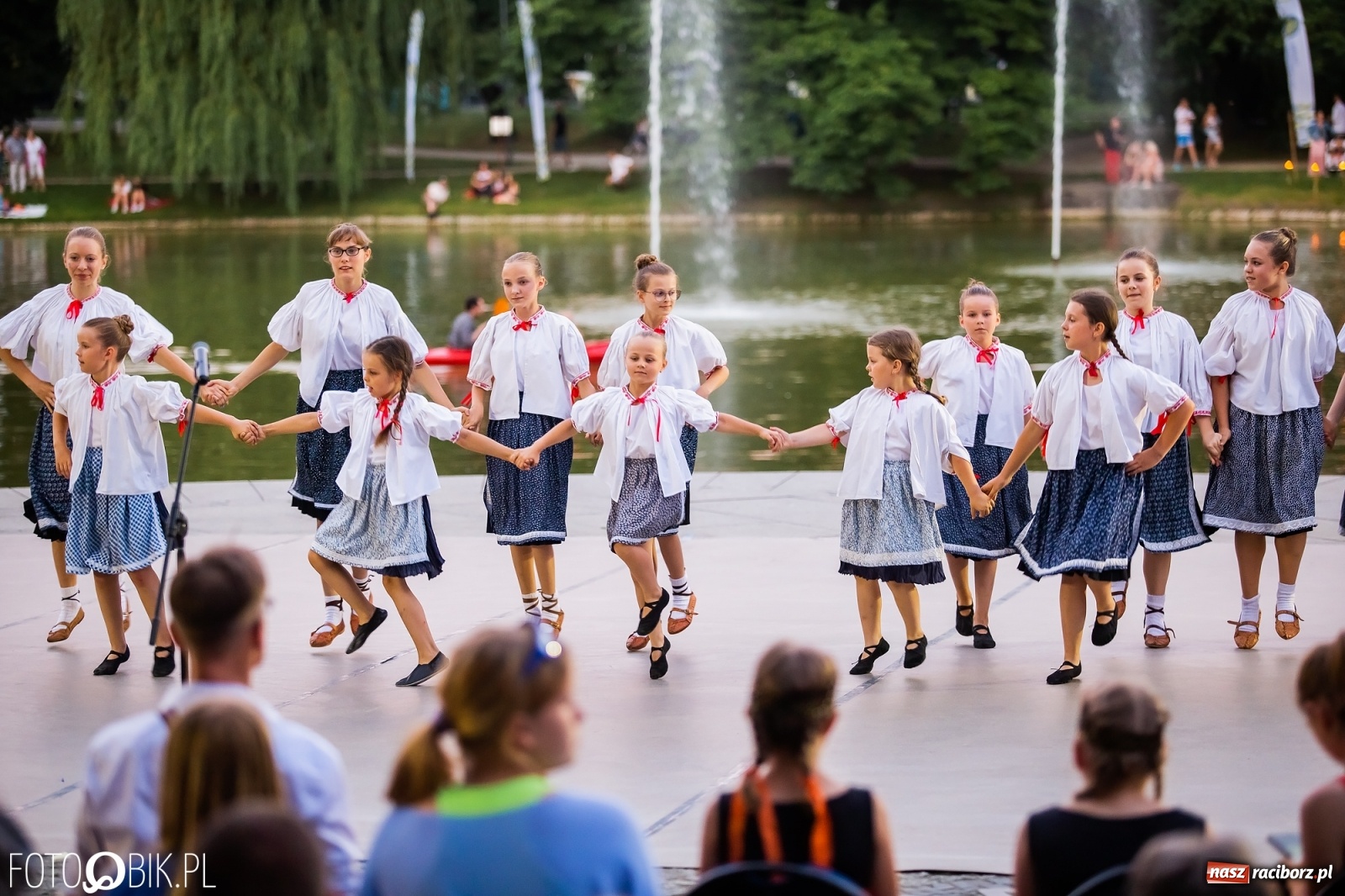 Zdjęcie w galerii na portalu naszraciborz.pl: Źródło zebrało ponad 10 tys. zł dla małego Henia wiadomości z regionu