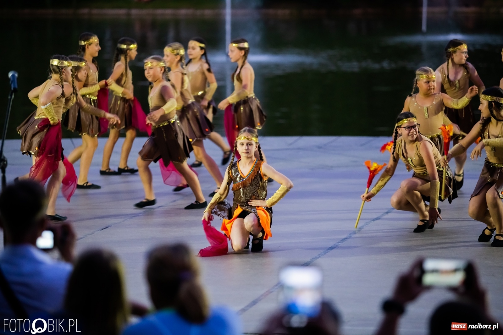 Zdjęcie w galerii na portalu naszraciborz.pl: Źródło zebrało ponad 10 tys. zł dla małego Henia wiadomości z regionu