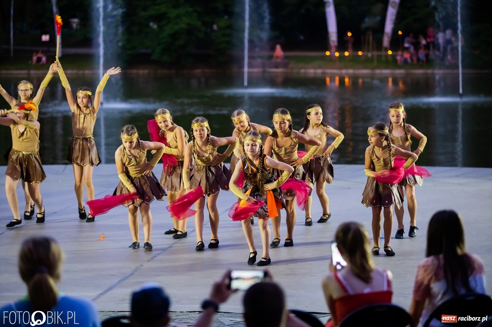 Zdjęcie w galerii na portalu naszraciborz.pl: Źródło zebrało ponad 10 tys. zł dla małego Henia wiadomości z regionu