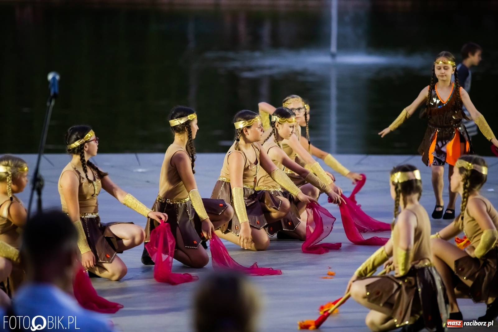 Zdjęcie w galerii na portalu naszraciborz.pl: Źródło zebrało ponad 10 tys. zł dla małego Henia wiadomości z regionu