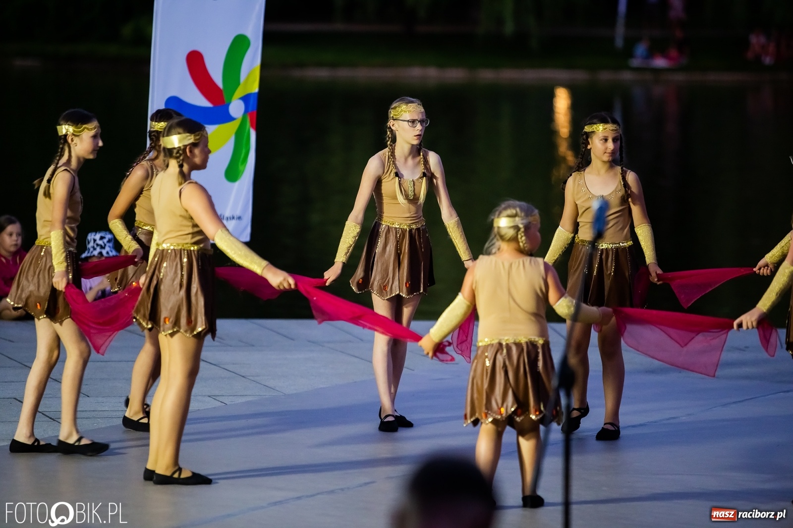 Zdjęcie w galerii na portalu naszraciborz.pl: Źródło zebrało ponad 10 tys. zł dla małego Henia wiadomości z regionu