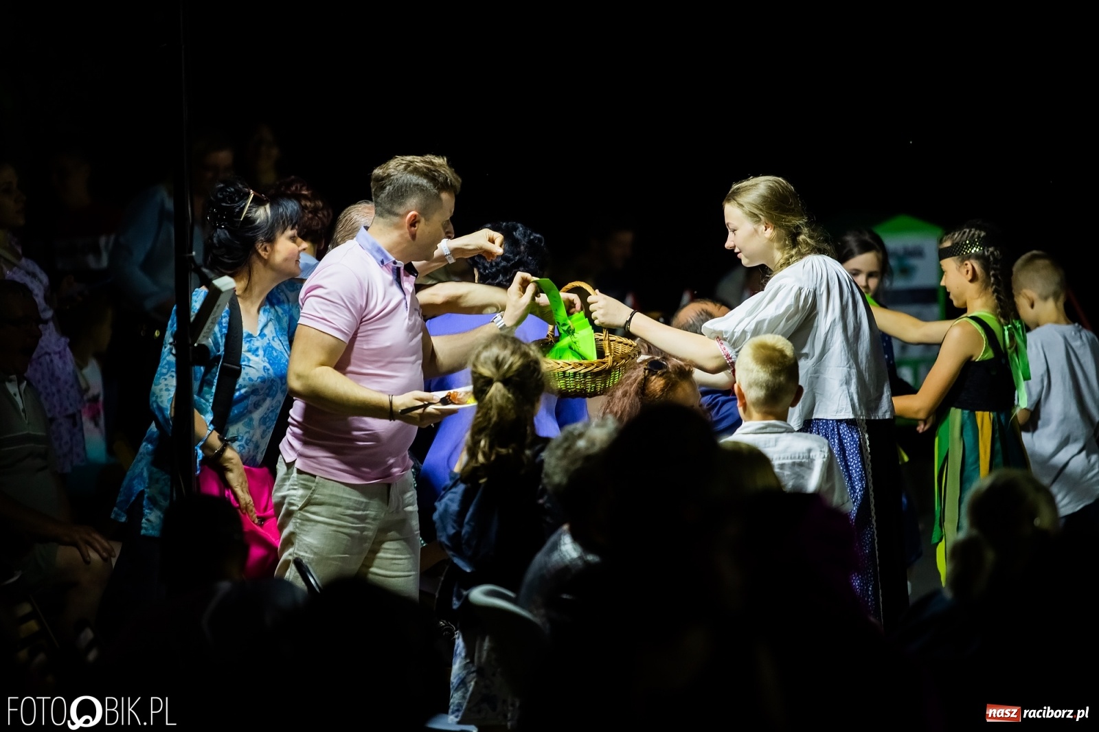 Zdjęcie w galerii na portalu naszraciborz.pl: Źródło zebrało ponad 10 tys. zł dla małego Henia wiadomości z regionu