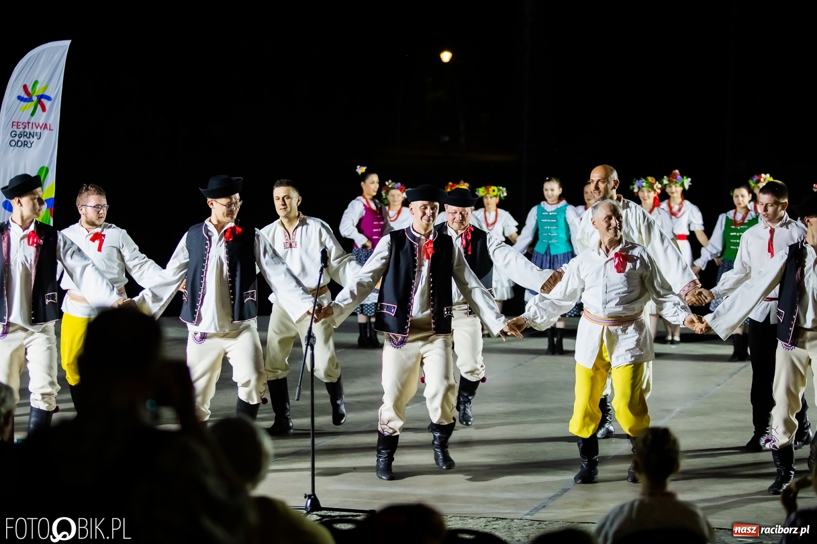 Zdjęcie w galerii na portalu naszraciborz.pl: Źródło zebrało ponad 10 tys. zł dla małego Henia wiadomości z regionu
