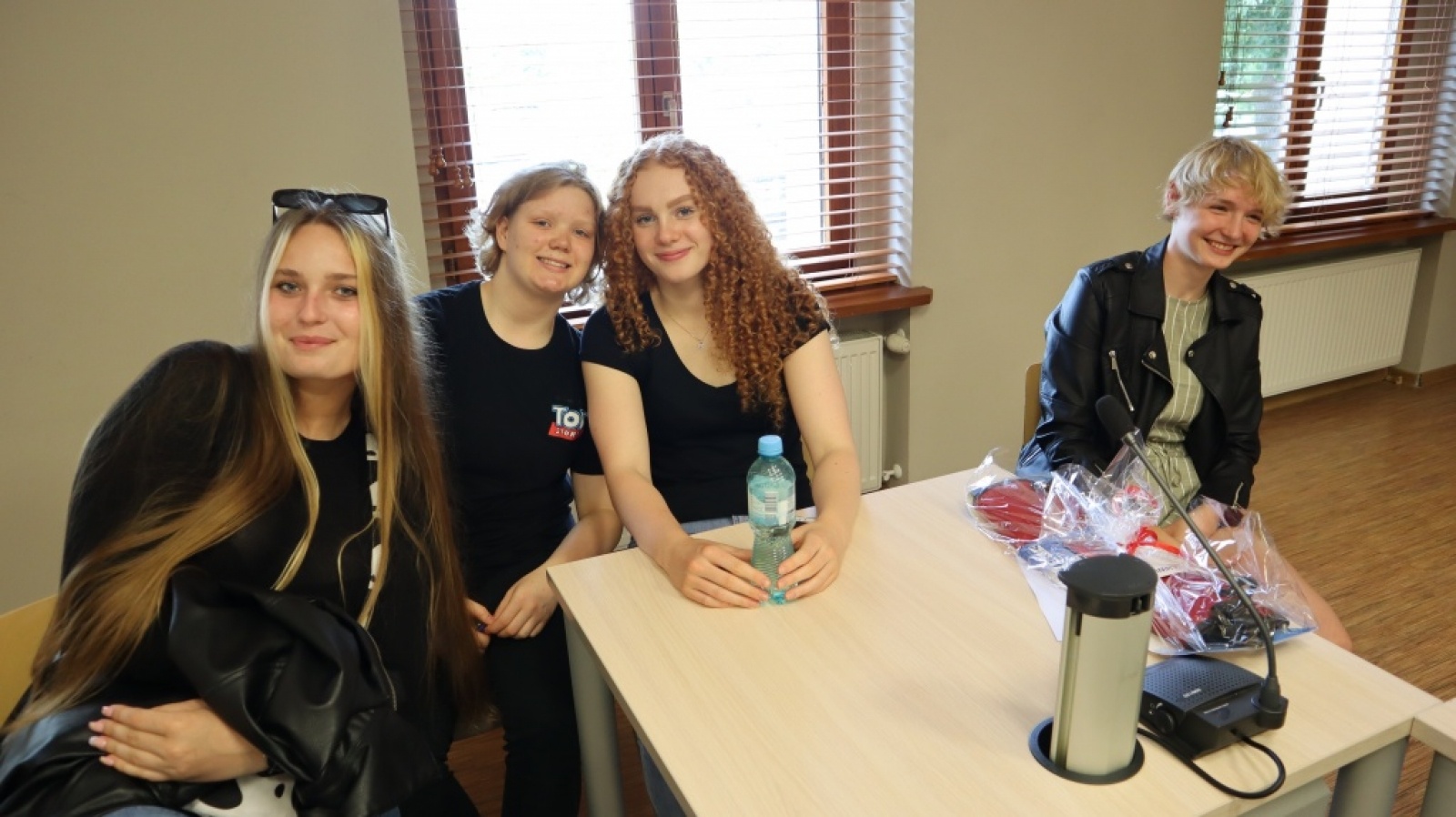 Zdjęcie w galerii na portalu naszraciborz.pl: Nagrody za wirtualne zawody pływackie rozdane wiadomości z regionu