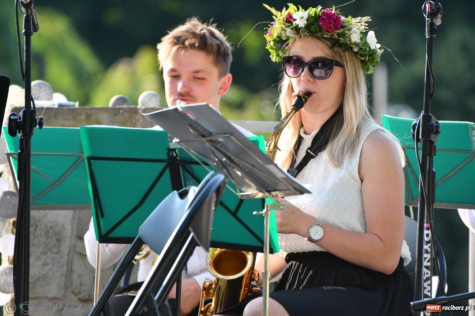 Zdjęcie w galerii na portalu naszraciborz.pl: Muzyczna niedziela nad stawem gondolowym wiadomości z regionu