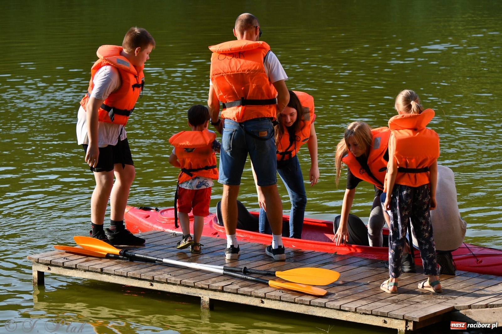 Zdjęcie w galerii na portalu naszraciborz.pl: Muzyczna niedziela nad stawem gondolowym wiadomości z regionu