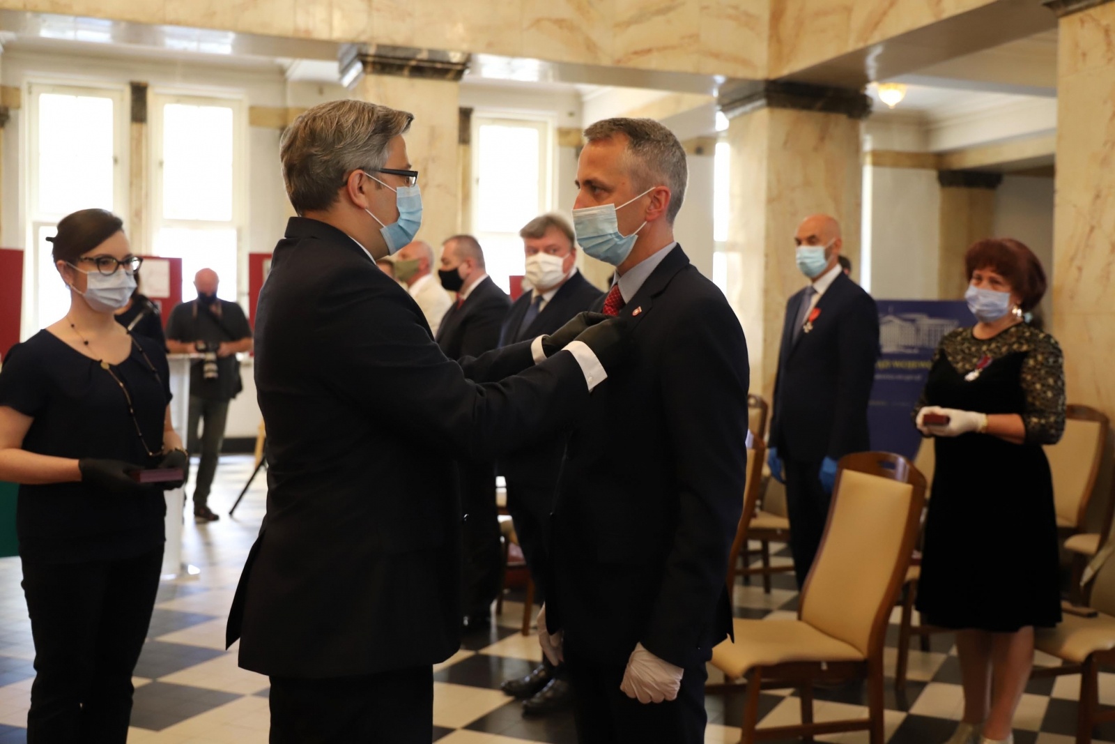 Zdjęcie w galerii na portalu naszraciborz.pl: Samorządowcy z Raciborszczyzny z odznaczeniami Prezydenta RP wiadomości z regionu