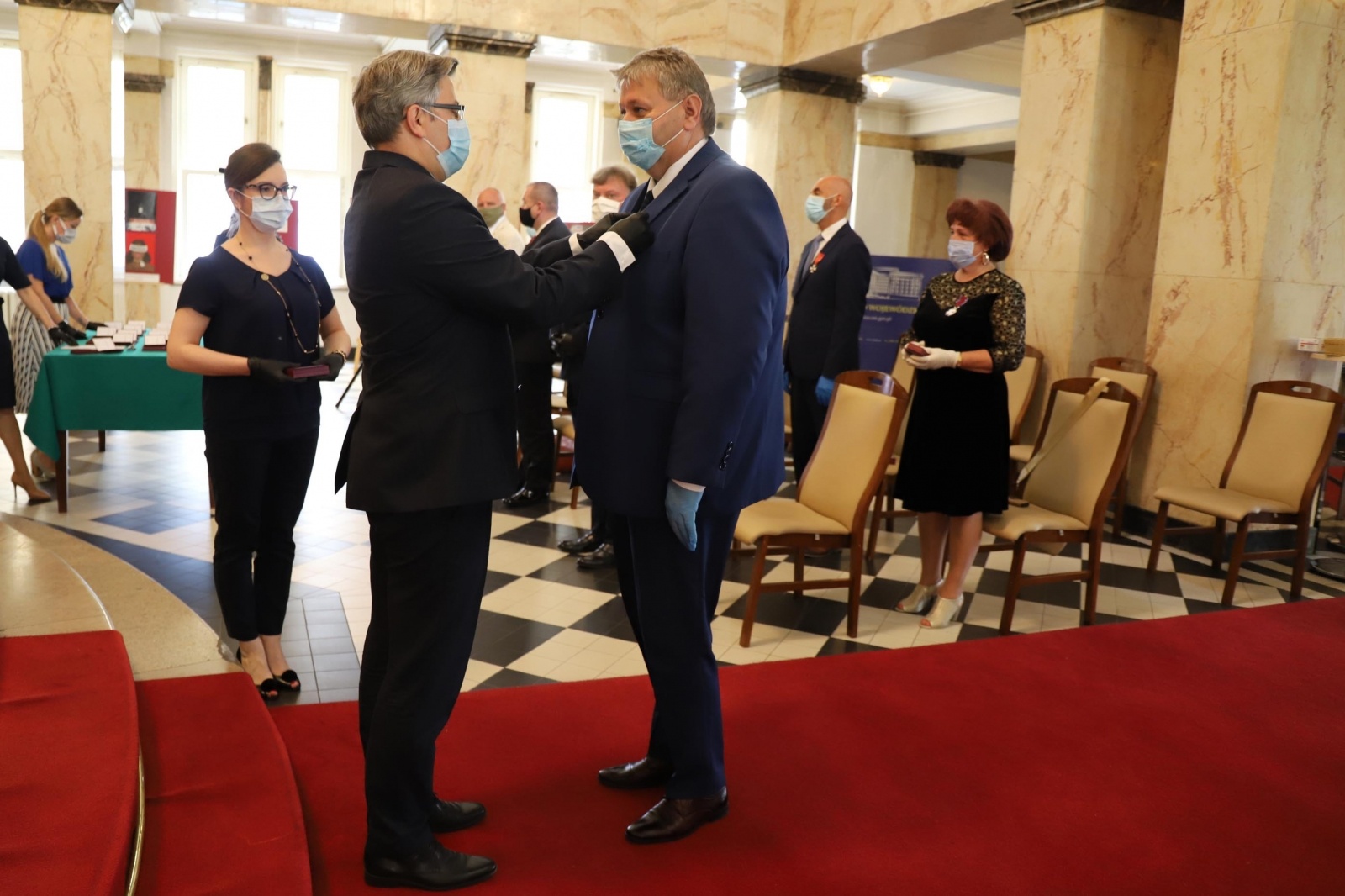 Zdjęcie w galerii na portalu naszraciborz.pl: Samorządowcy z Raciborszczyzny z odznaczeniami Prezydenta RP wiadomości z regionu