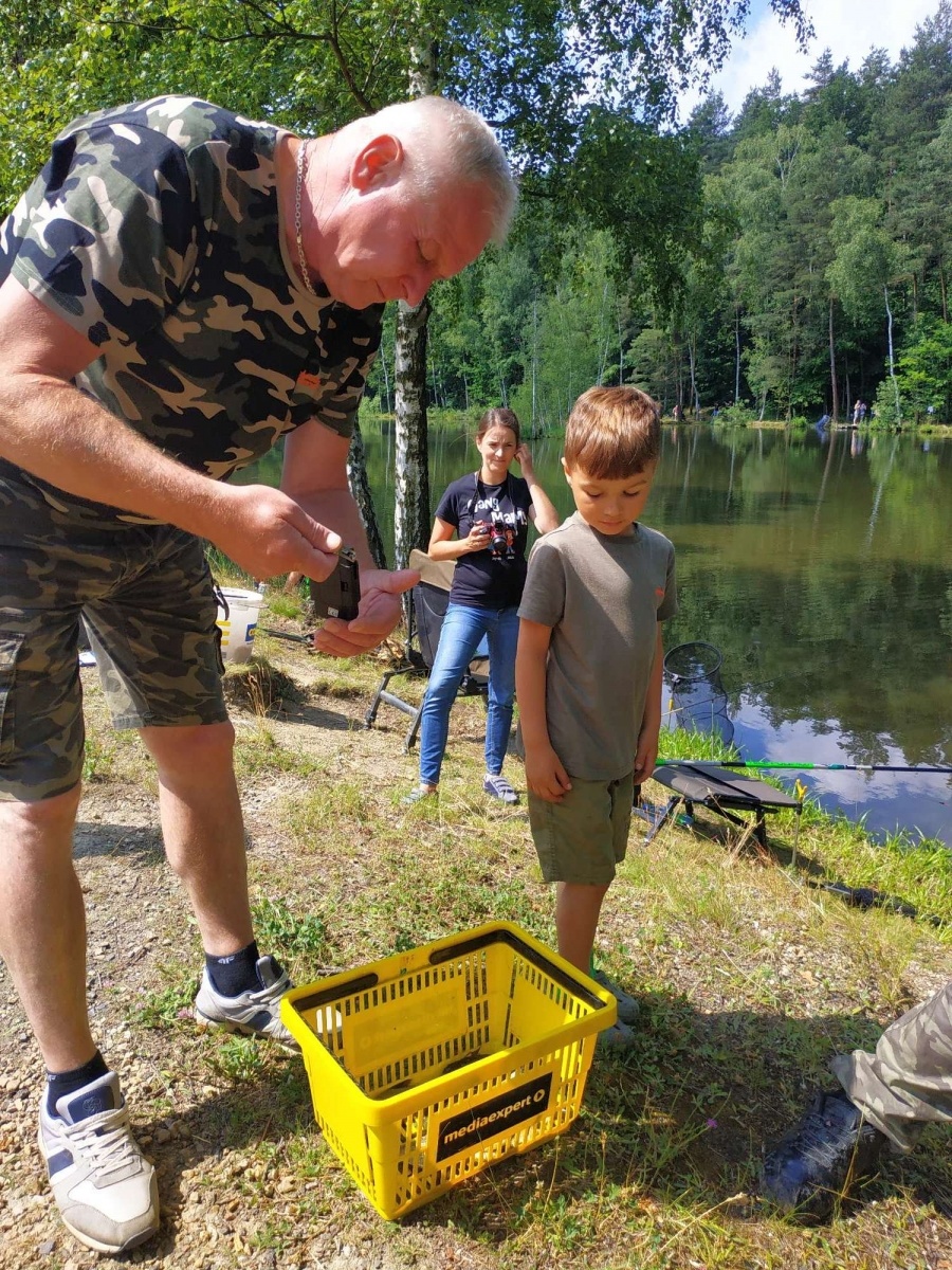 Zdjęcie w galerii na portalu naszraciborz.pl: Czterdziestu wędkarzy rywalizowało na stawie pod Oborą wiadomości z regionu