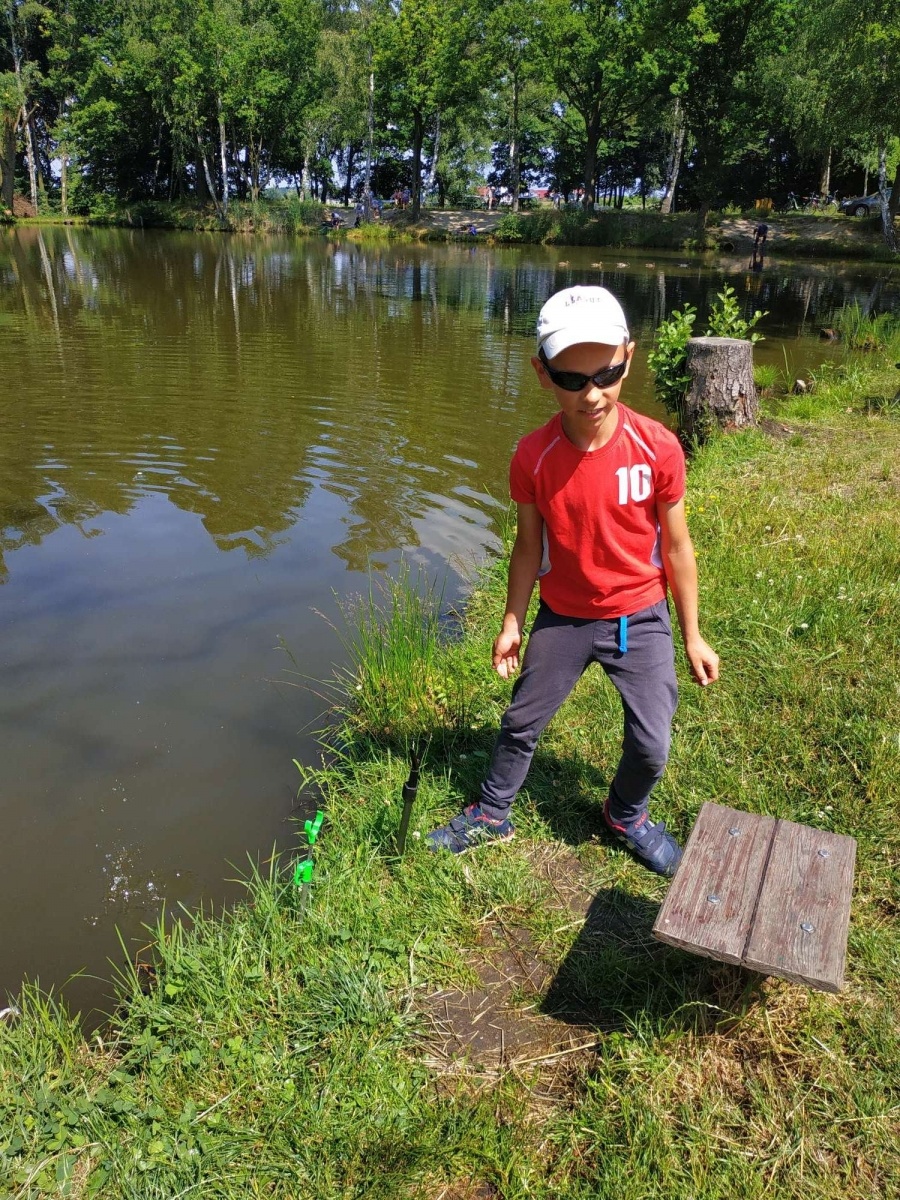 Zdjęcie w galerii na portalu naszraciborz.pl: Czterdziestu wędkarzy rywalizowało na stawie pod Oborą wiadomości z regionu