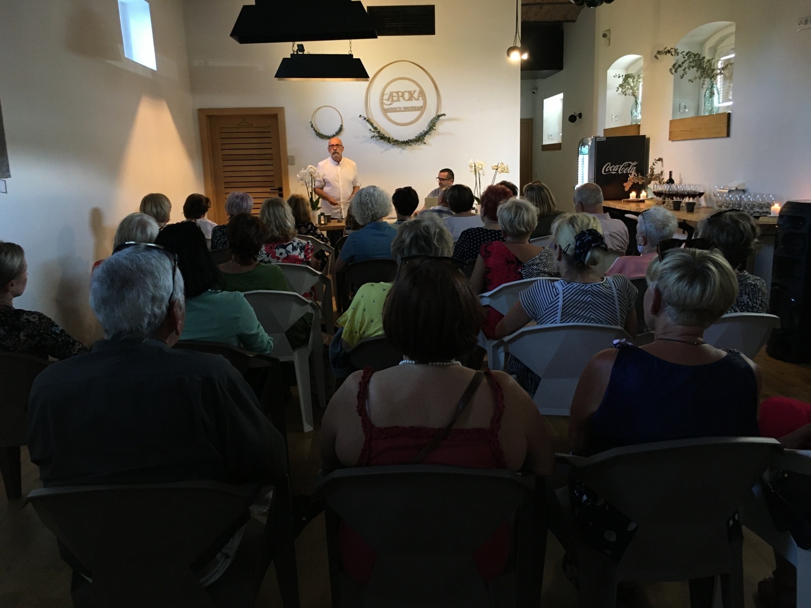 Zdjęcie w galerii na portalu naszraciborz.pl: W stronę cienia. Promocja nowego tomiku wierszy raciborzanina wiadomości z regionu