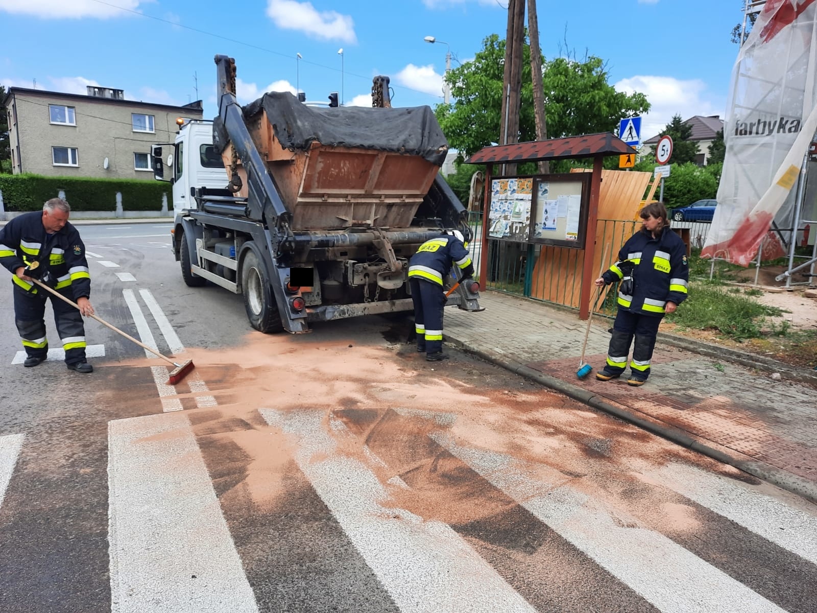 Zdjęcie w galerii na portalu naszraciborz.pl: Plama oleju w Bieńkowicach, zadymienie na Różyckiego wiadomości z regionu