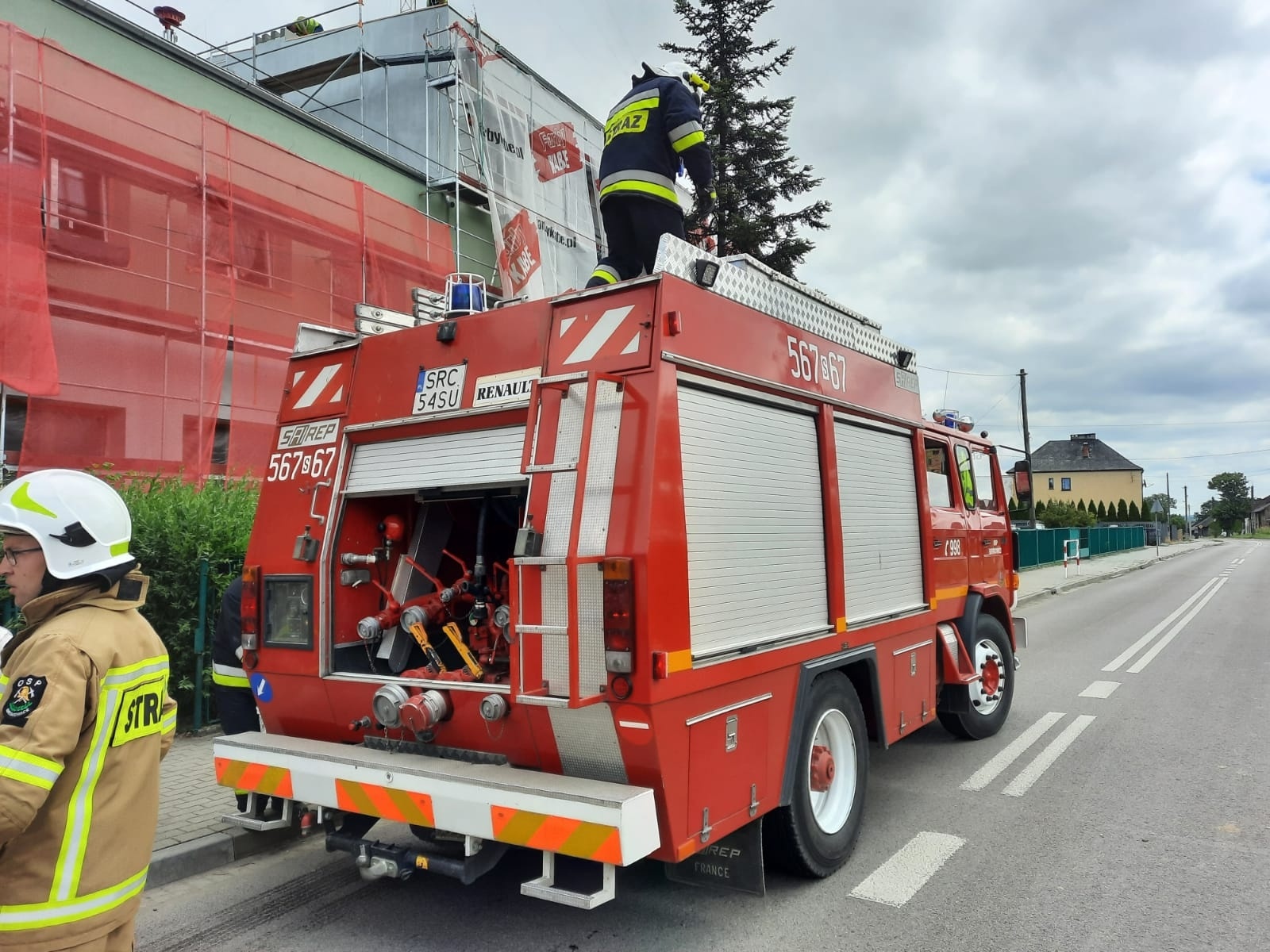 Zdjęcie w galerii na portalu naszraciborz.pl: Plama oleju w Bieńkowicach, zadymienie na Różyckiego wiadomości z regionu