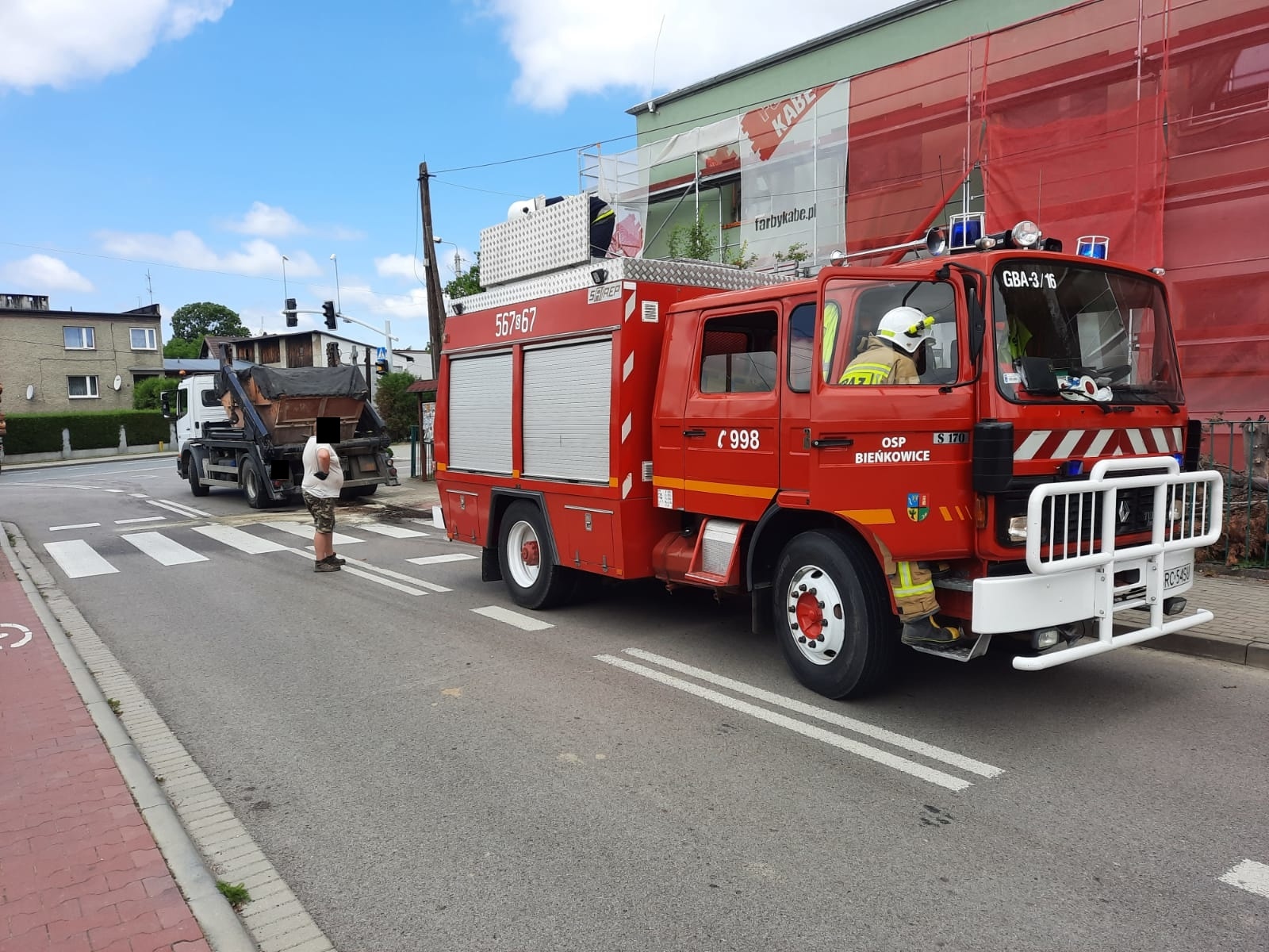 Zdjęcie w galerii na portalu naszraciborz.pl: Plama oleju w Bieńkowicach, zadymienie na Różyckiego wiadomości z regionu