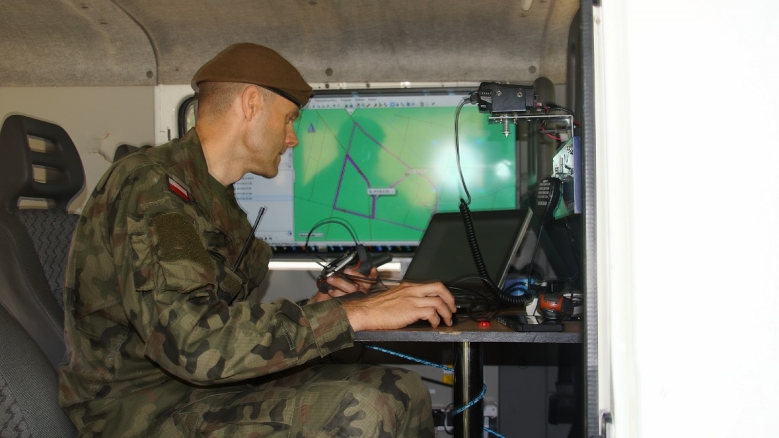 Zdjęcie w galerii na portalu naszraciborz.pl: Dzień Psa u śląskich terytorialsów wiadomości z regionu