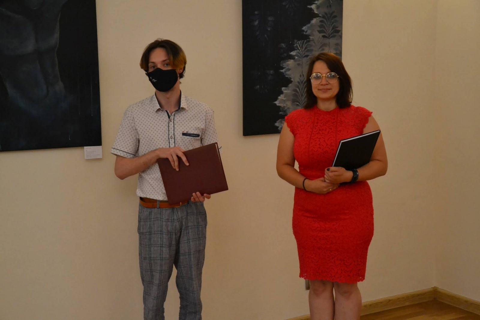 Zdjęcie w galerii na portalu naszraciborz.pl: Wystawa dyplomów artystycznych - wernisaż na Zamku Piastowskim wiadomości z regionu