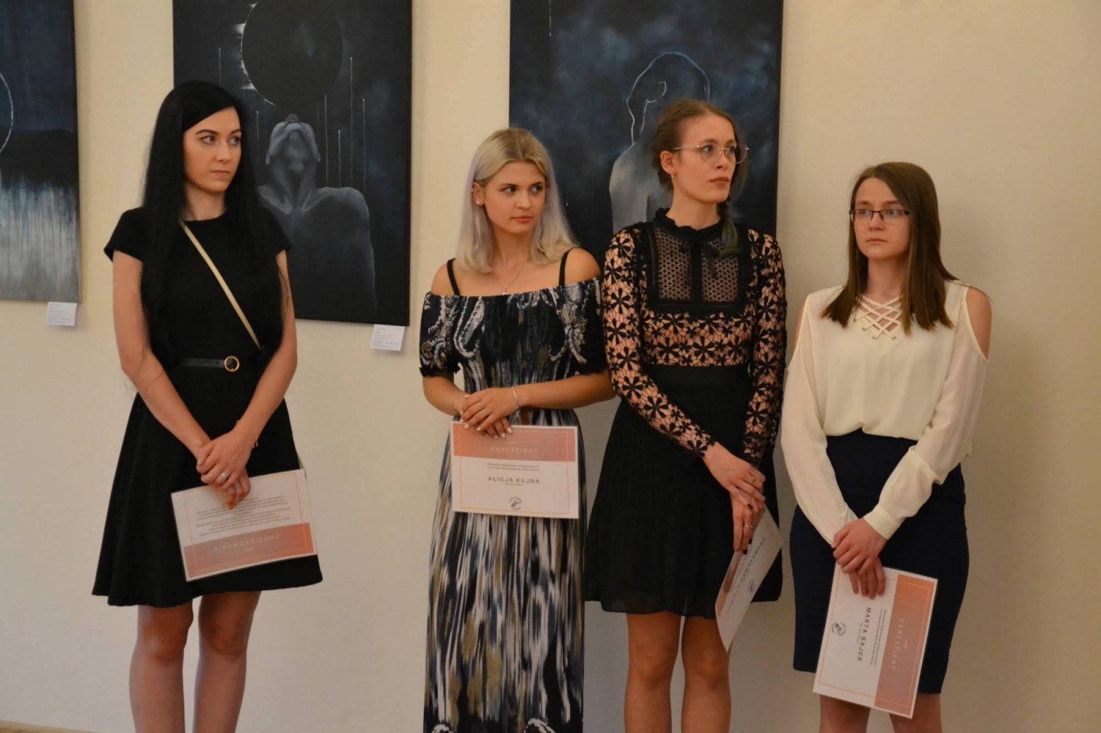 Zdjęcie w galerii na portalu naszraciborz.pl: Wystawa dyplomów artystycznych - wernisaż na Zamku Piastowskim wiadomości z regionu