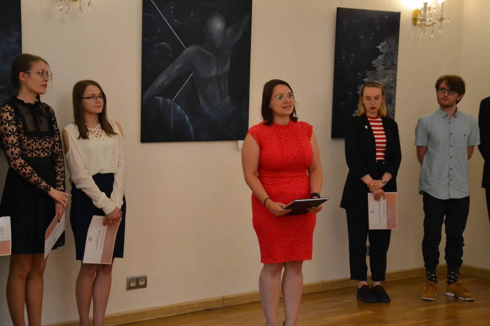 Zdjęcie w galerii na portalu naszraciborz.pl: Wystawa dyplomów artystycznych - wernisaż na Zamku Piastowskim wiadomości z regionu