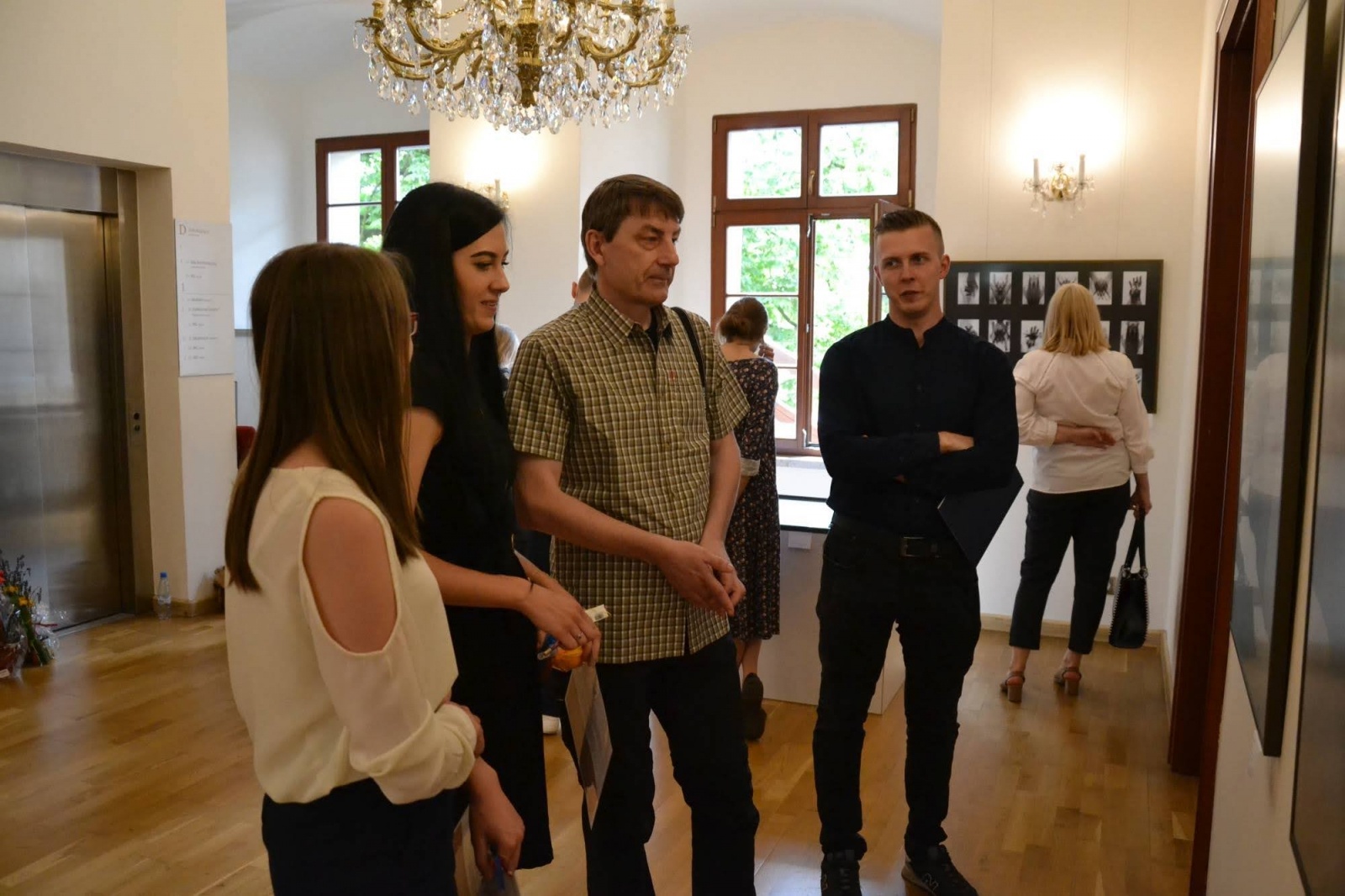 Zdjęcie w galerii na portalu naszraciborz.pl: Wystawa dyplomów artystycznych - wernisaż na Zamku Piastowskim wiadomości z regionu