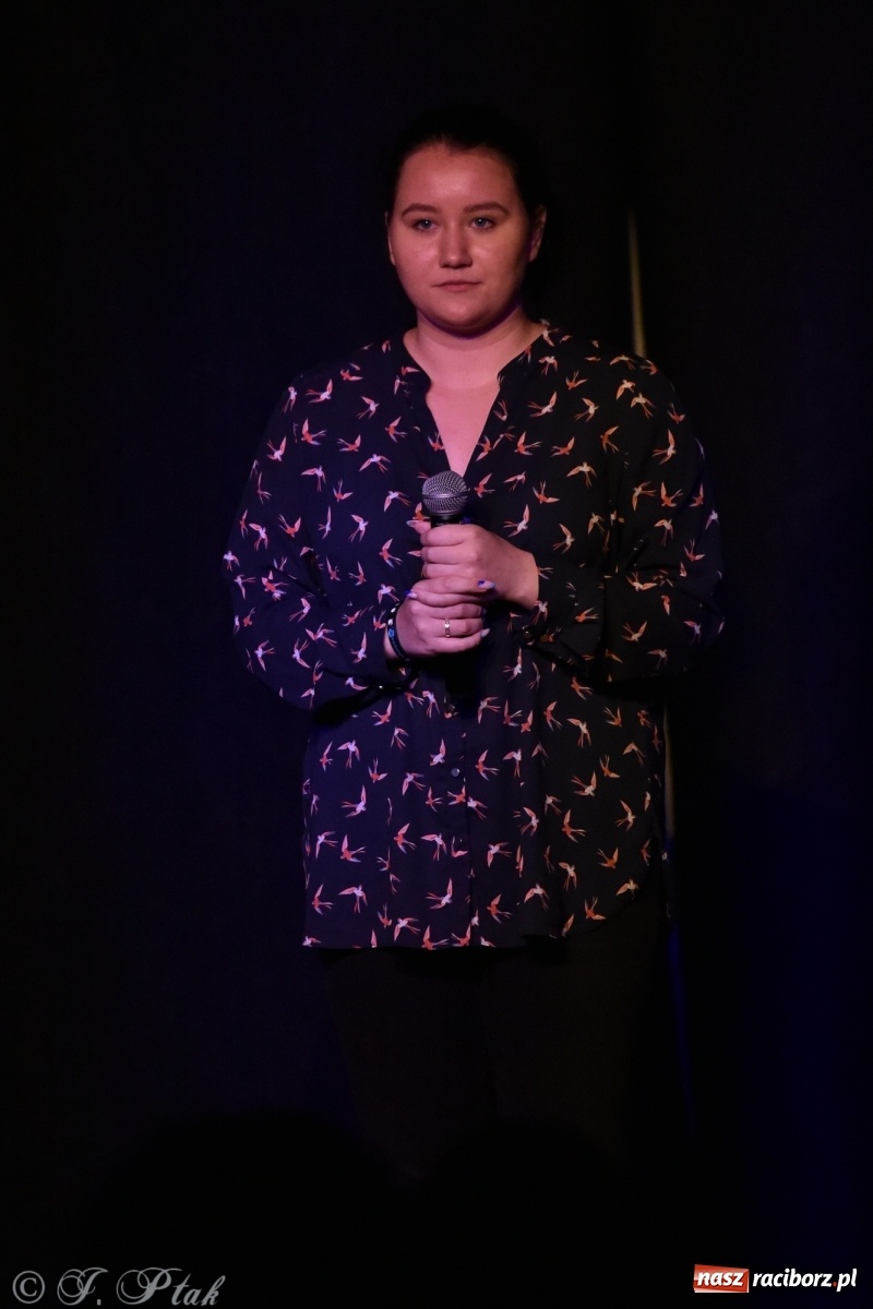 Zdjęcie w galerii na portalu naszraciborz.pl: Soliści kół wokalnych z MDK zaśpiewali na zamku [FOTO] wiadomości z regionu