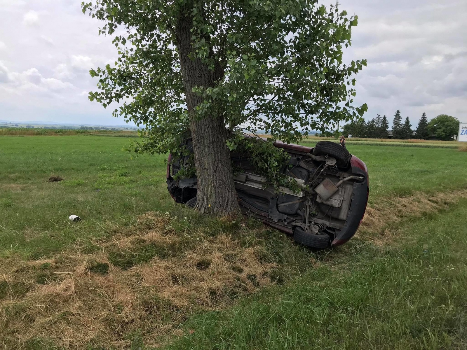 Zdjęcie w galerii na portalu naszraciborz.pl: Zderzenie alfy romeo i golfa na DW 416 [FOTO] wiadomości z regionu